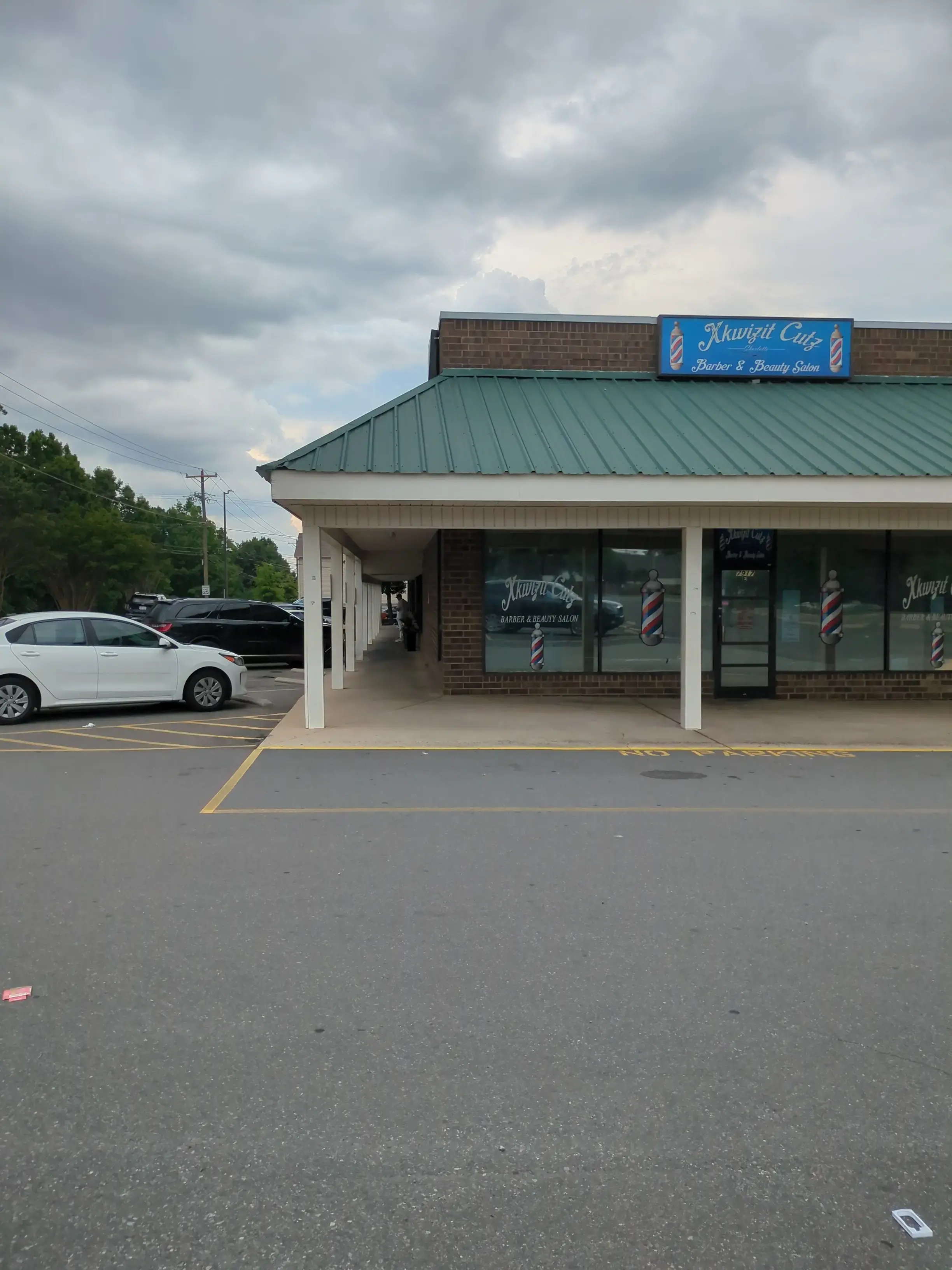 Aqua Clean Laundromat - Image 5