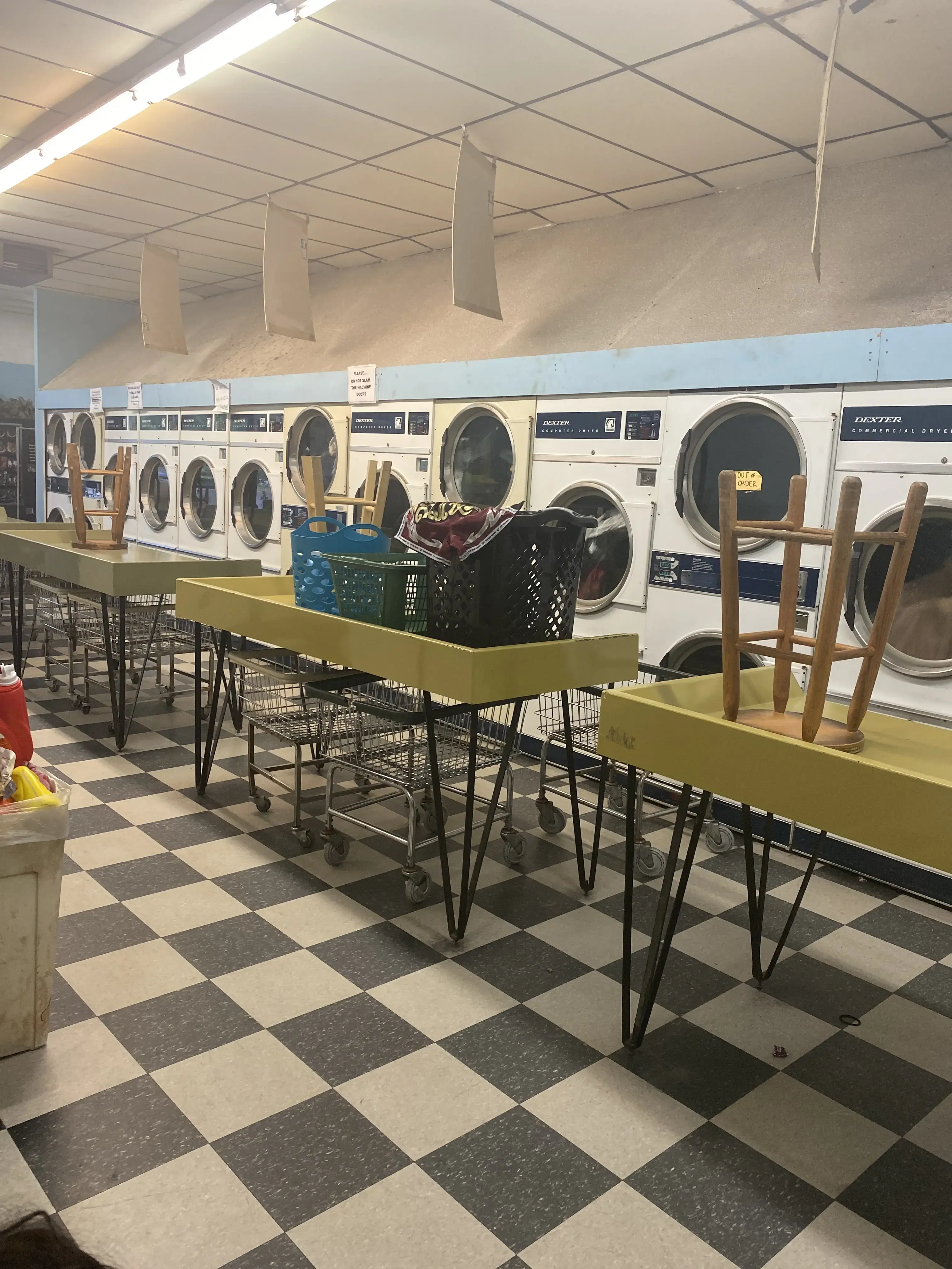 Aqua Clean Laundromat - Image 2