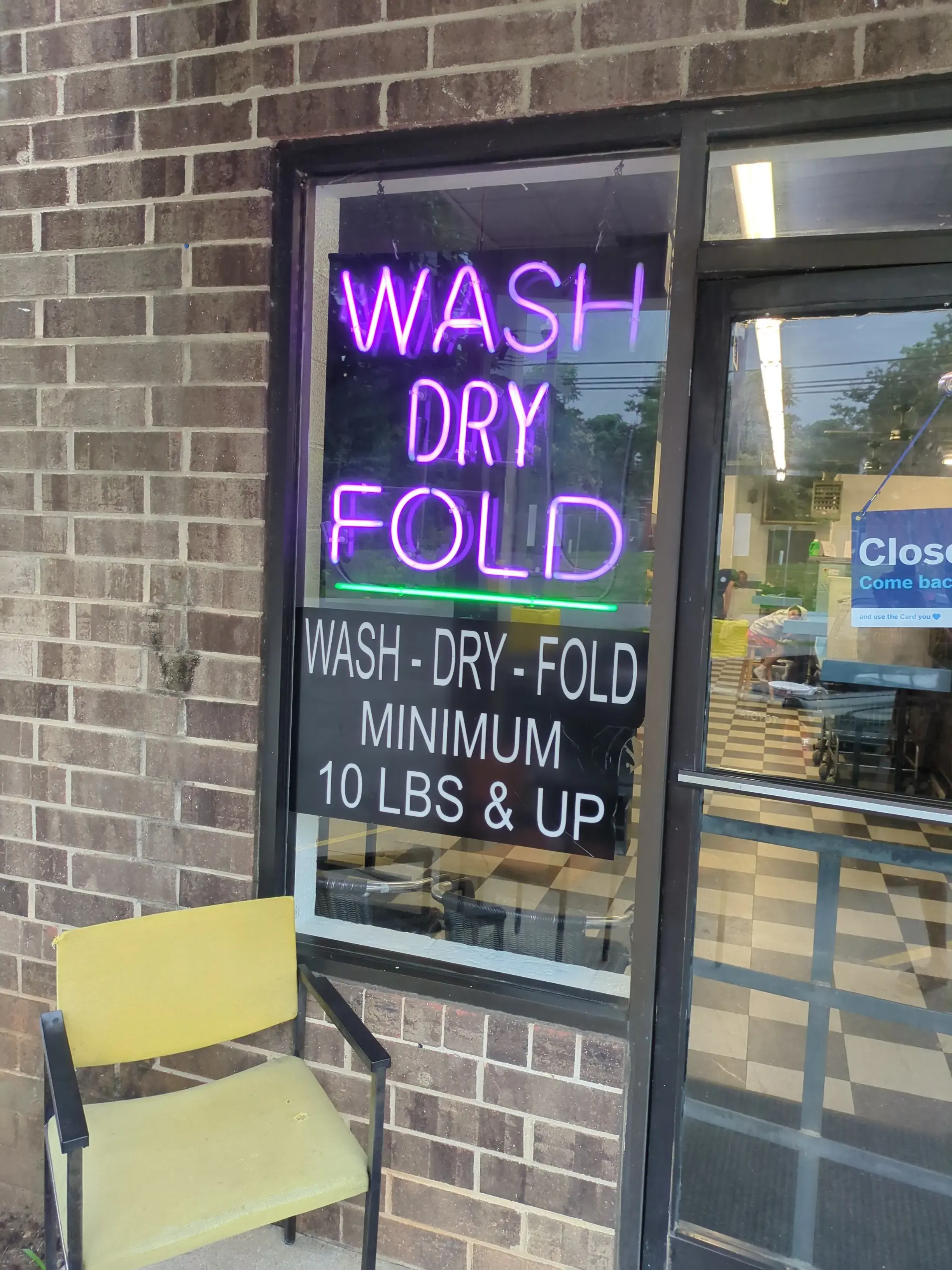 Aqua Clean Laundromat - Image 7