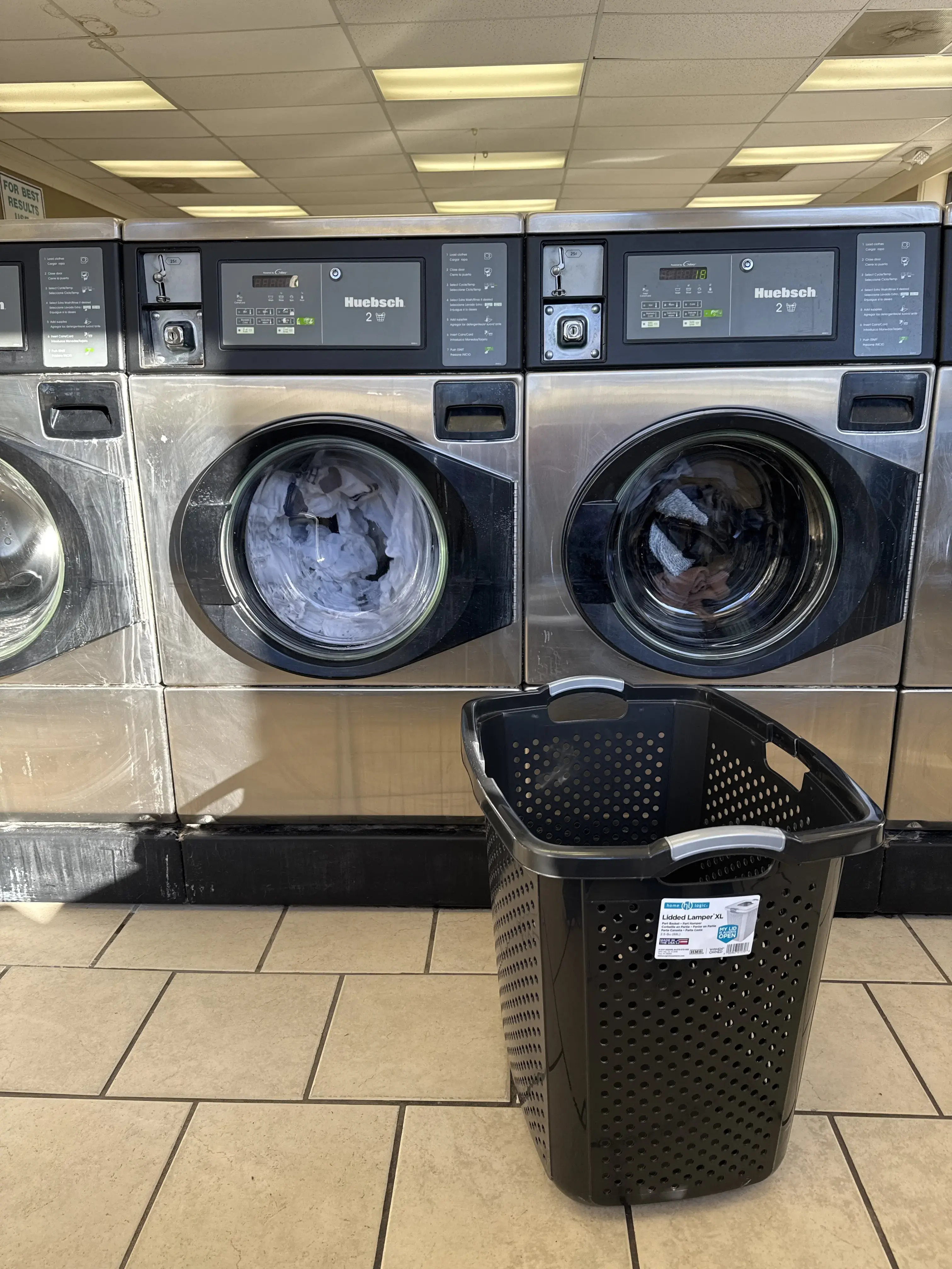 Aqua Wash Coin Laundry - Image 2