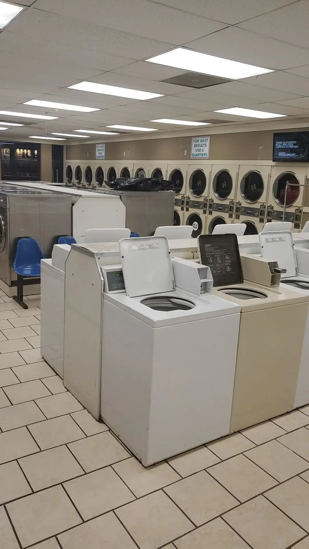 Aqua Wash Coin Laundry thumbnail 19