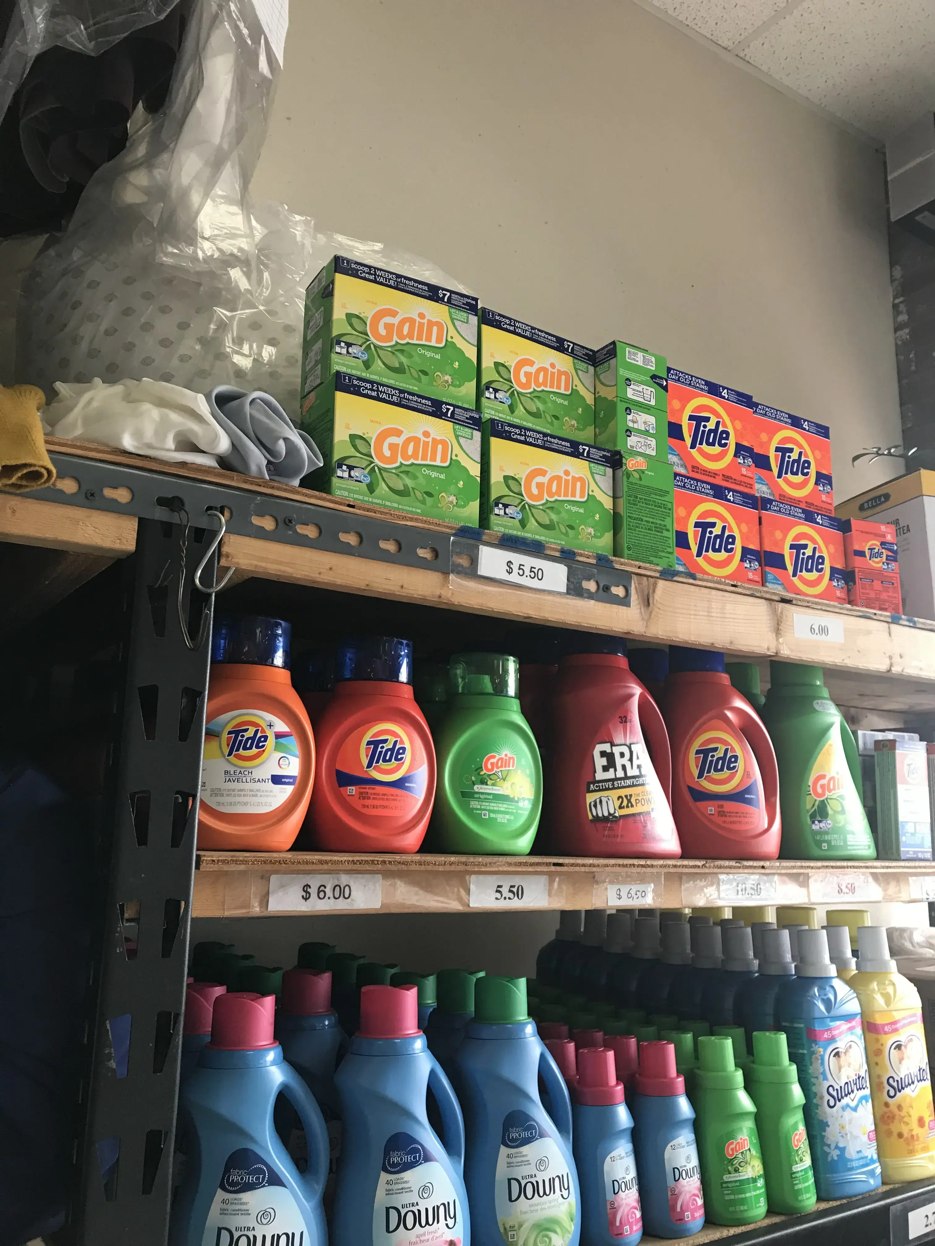 Aqualava Laundromat - Image 3