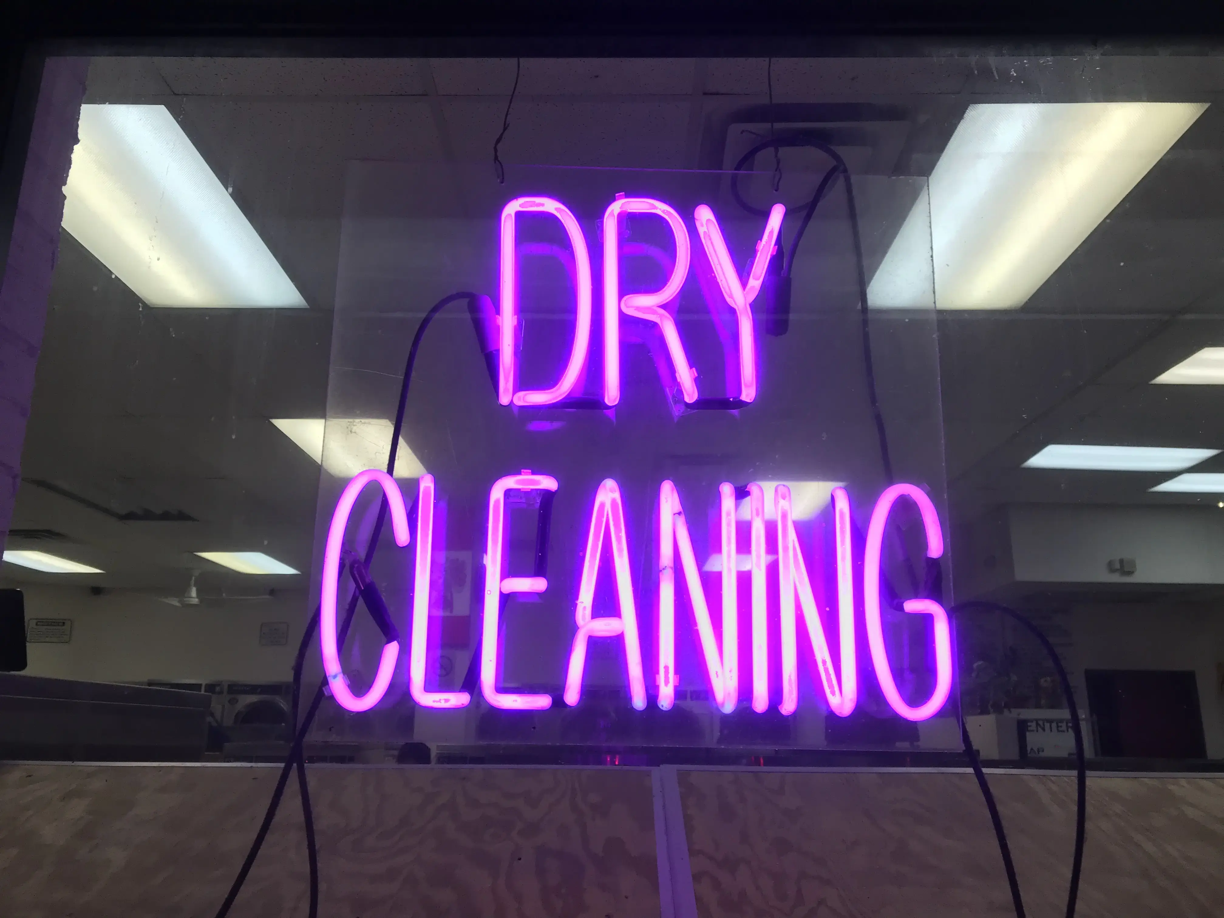 Aqualava Laundromat - Image 8