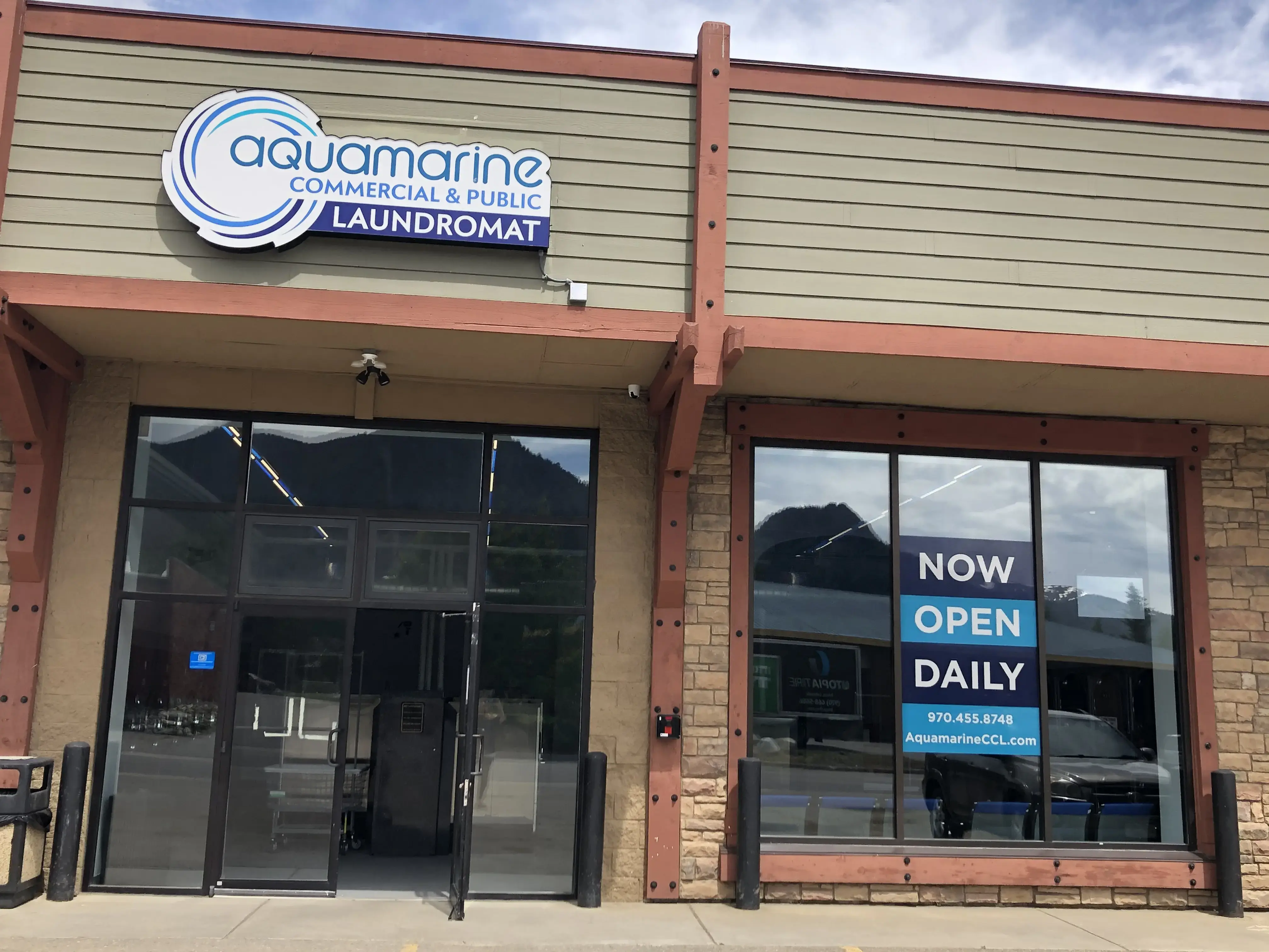 Aquamarine Coin & Commercial Laundry thumbnail 2