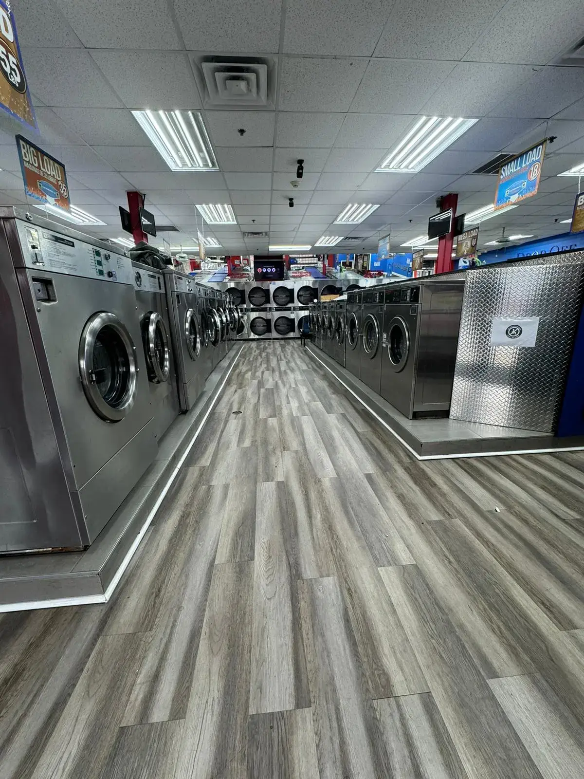 Aquarium Laundromat & cleaners # 2 thumbnail 1