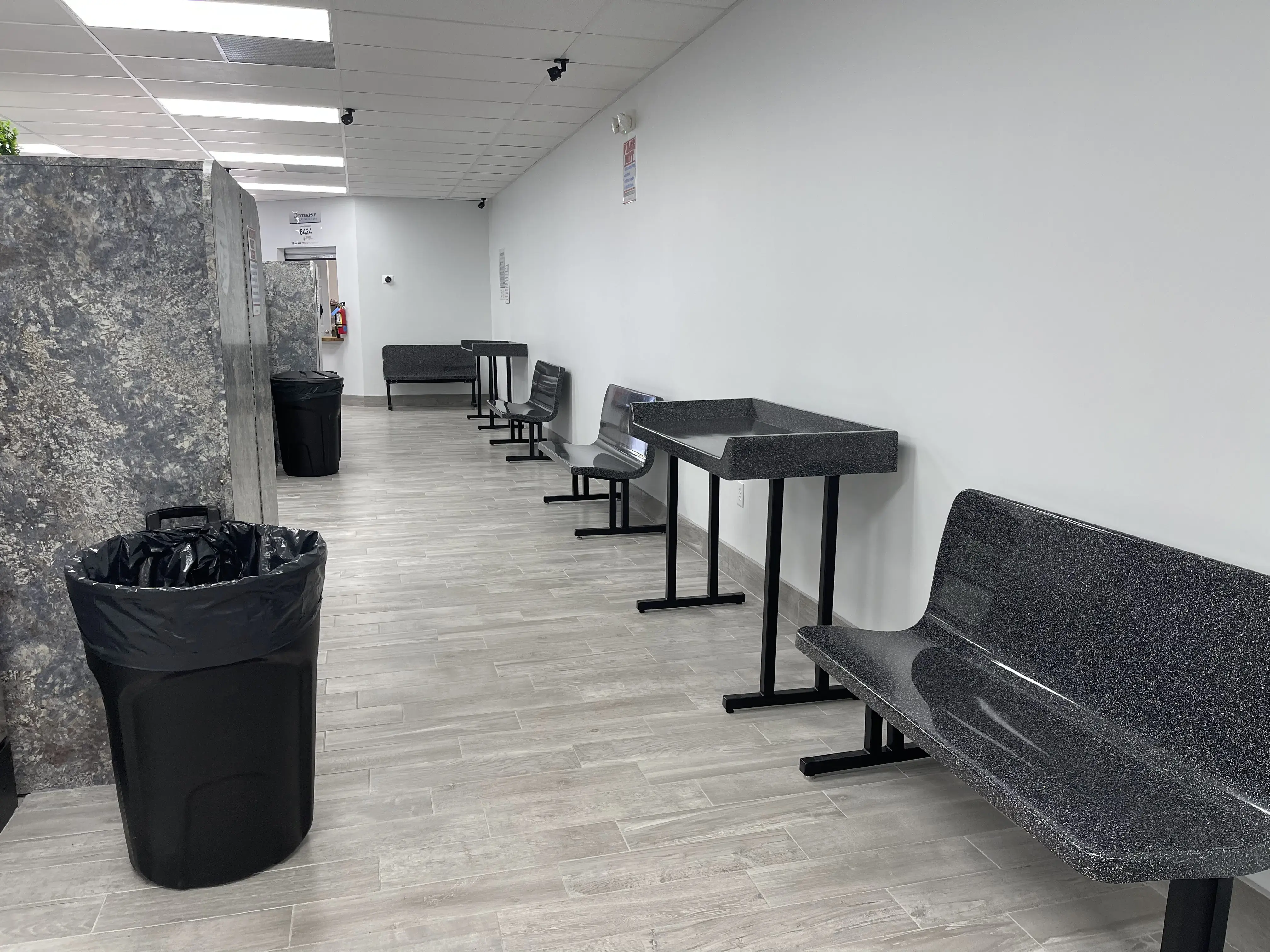 A&R Laundromat - Image 4