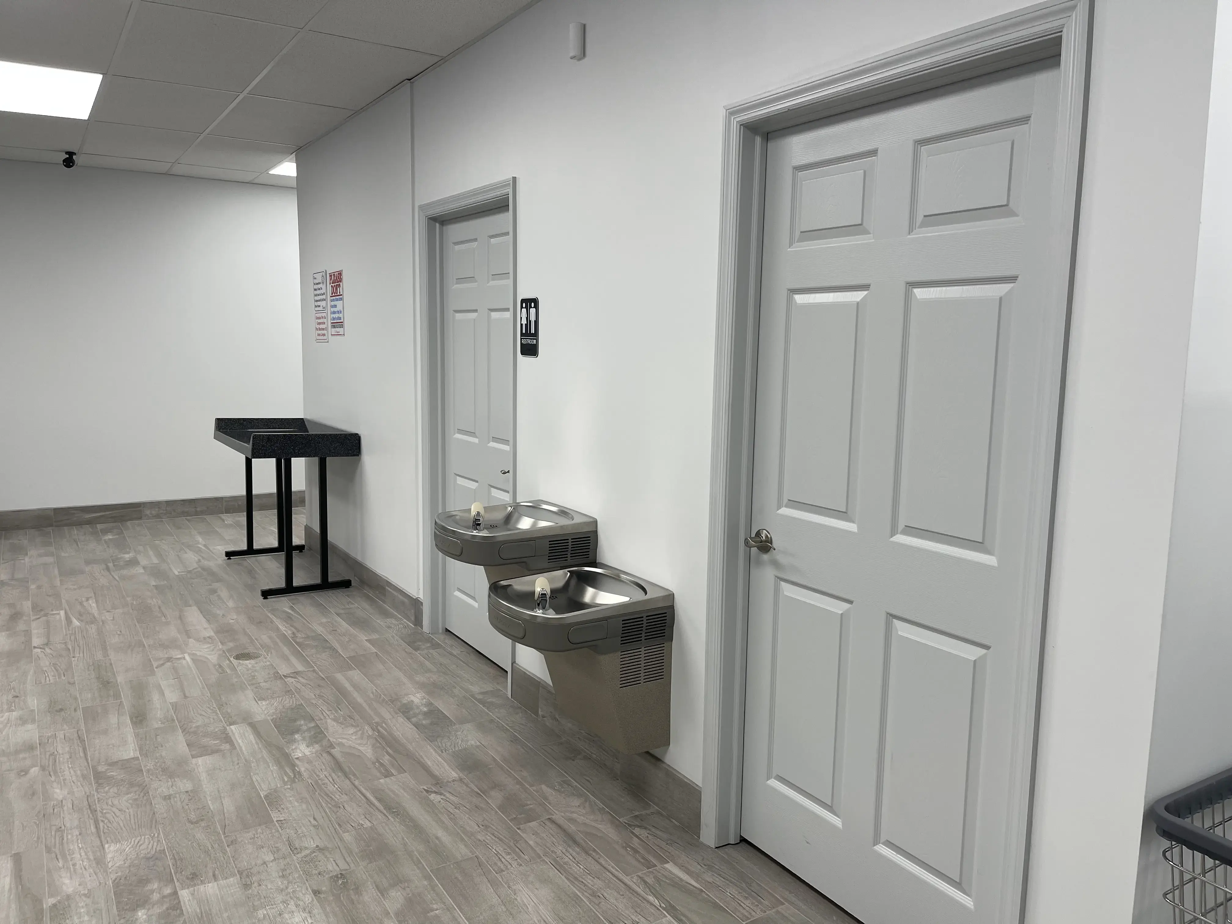 A&R Laundromat - Image 13