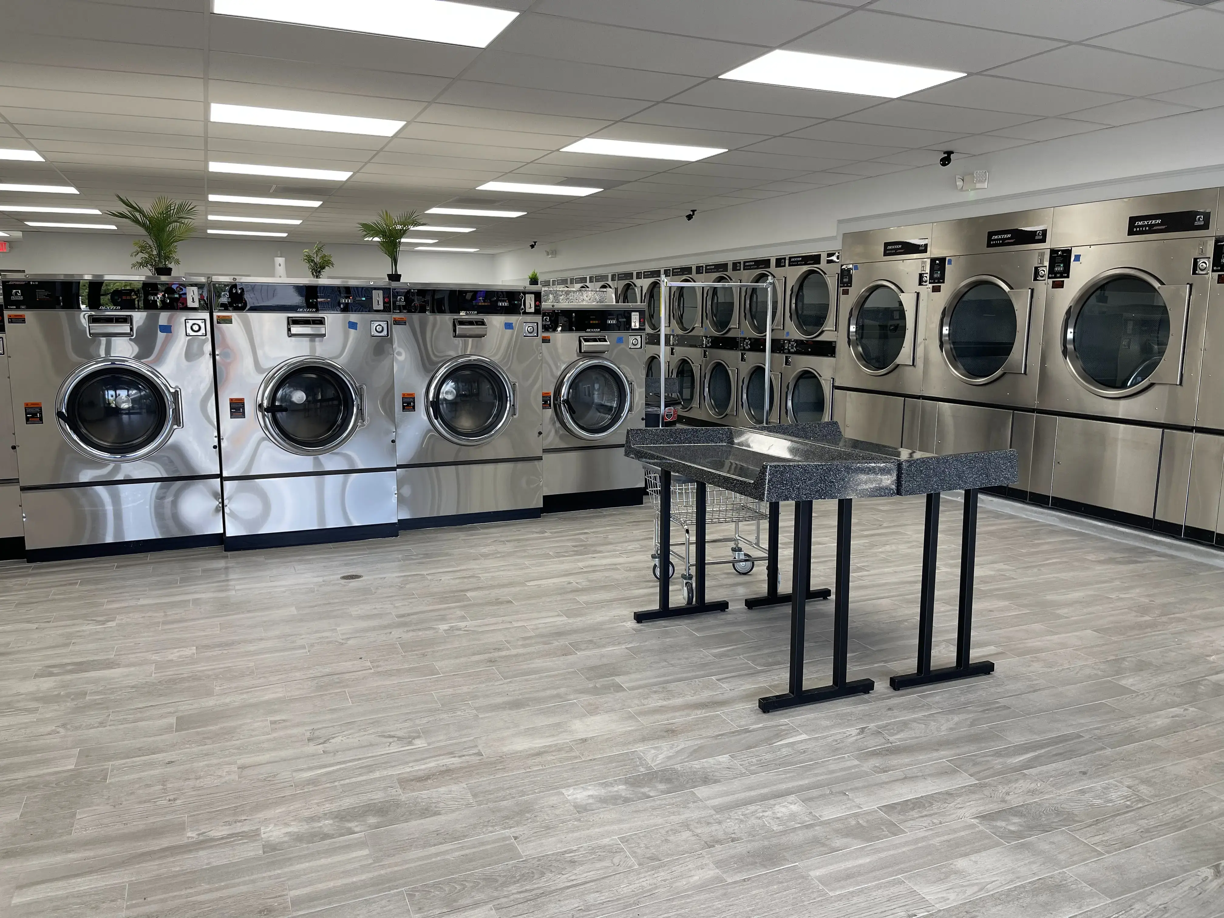 A&R Laundromat thumbnail 16