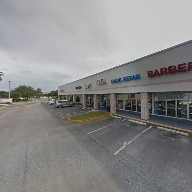 Ar Pat's Dry Cleaners thumbnail 12