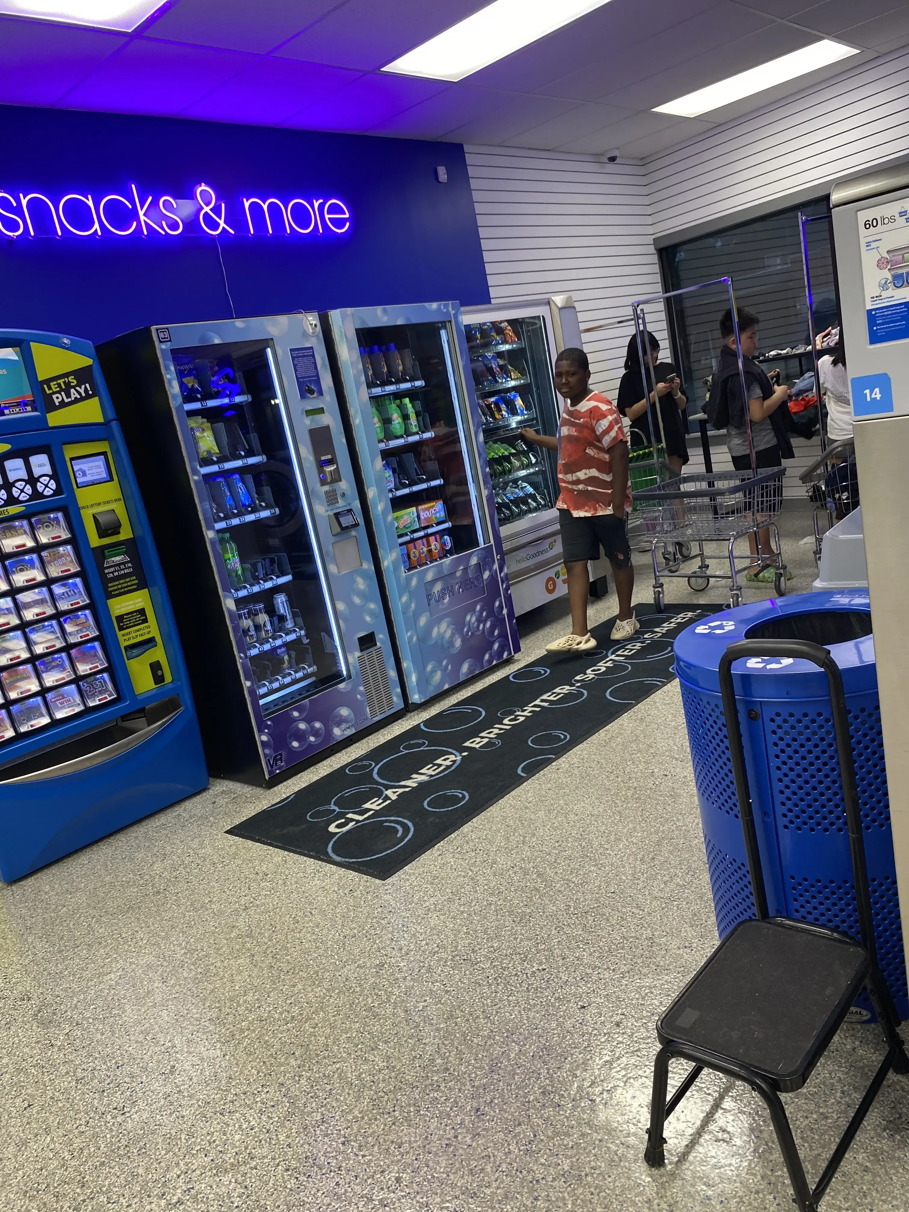Arcade Laundromat - Image 11