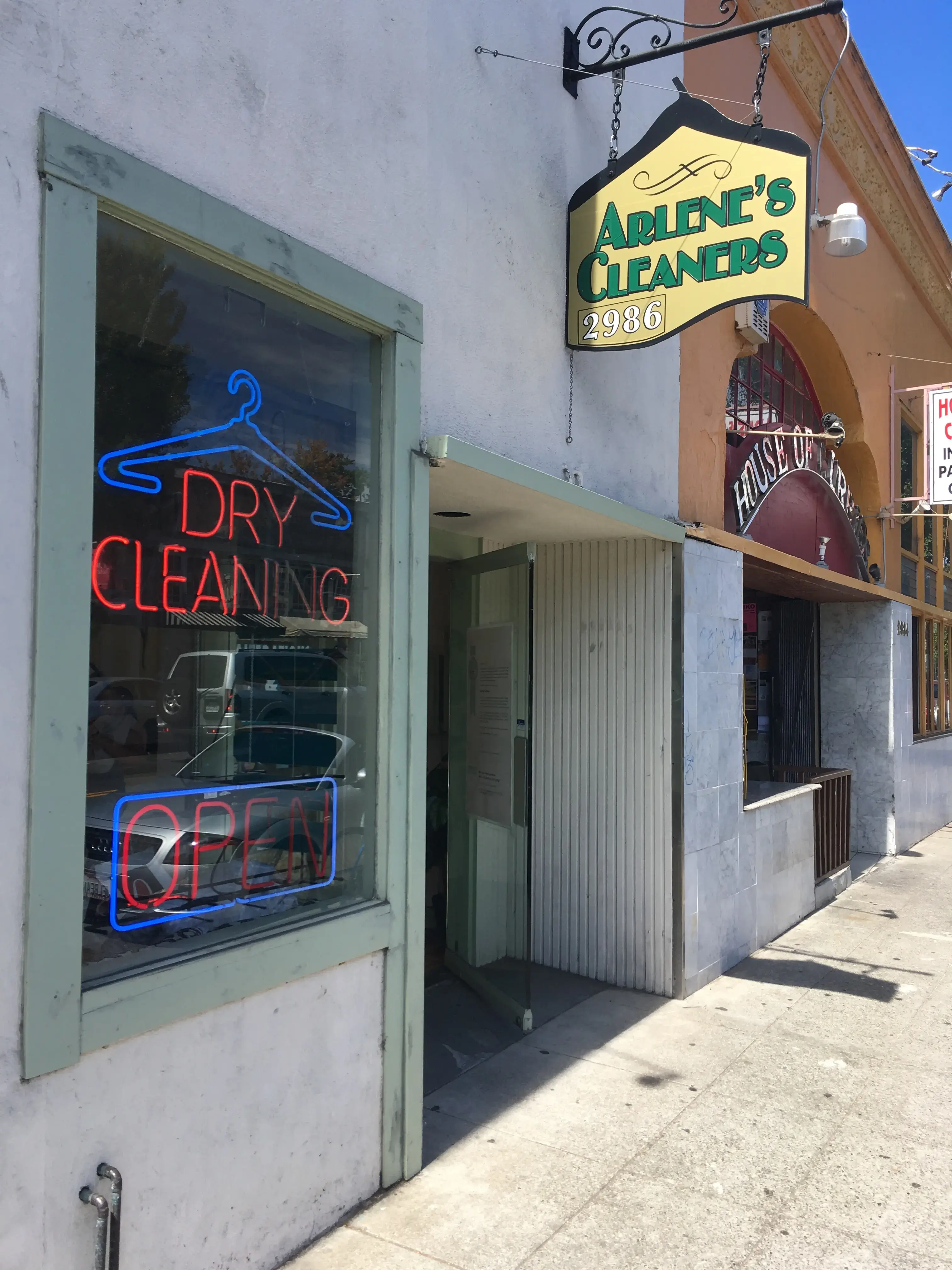 Arlene's Cleaners thumbnail 3