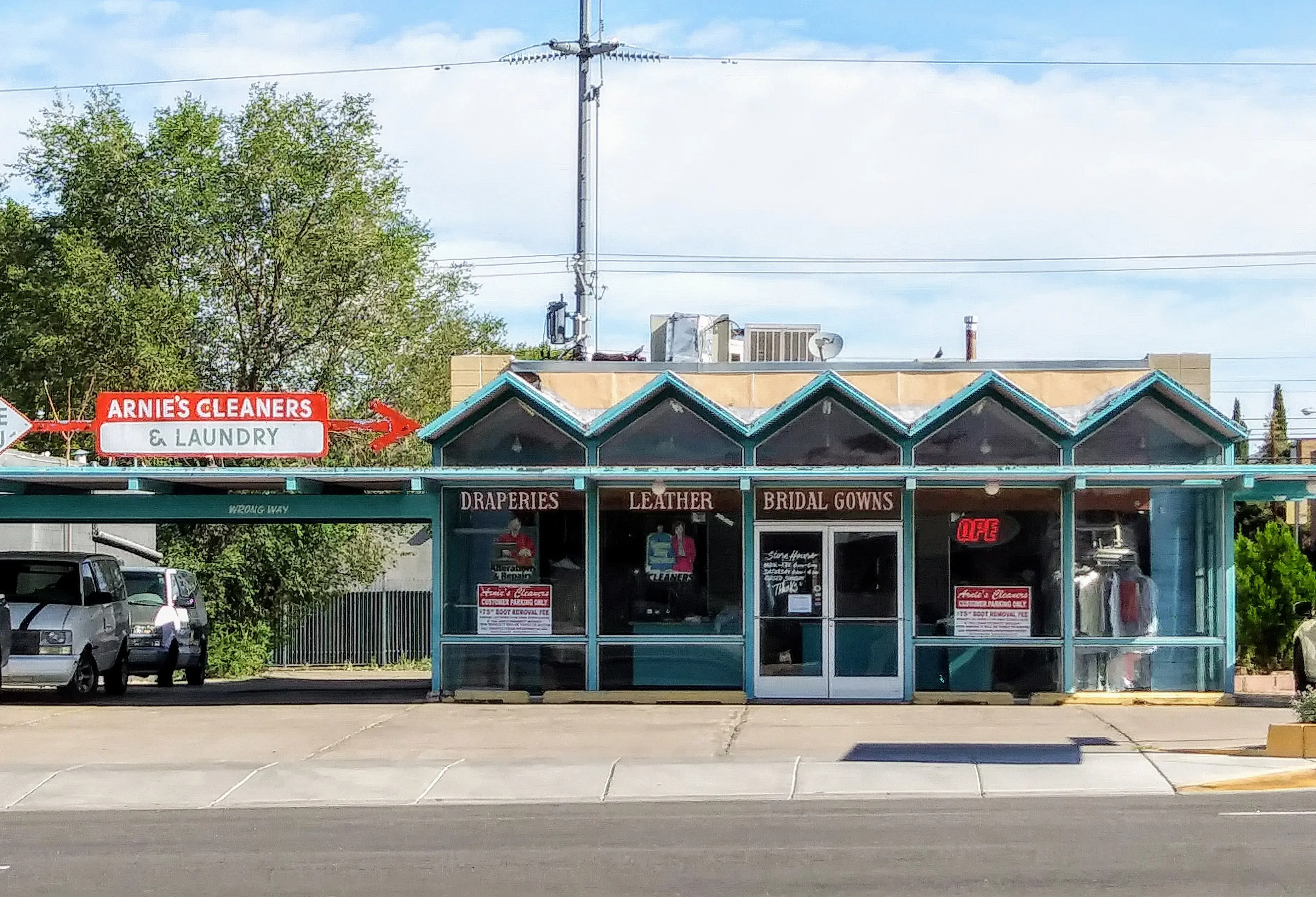 Arnie's Cleaners thumbnail 12