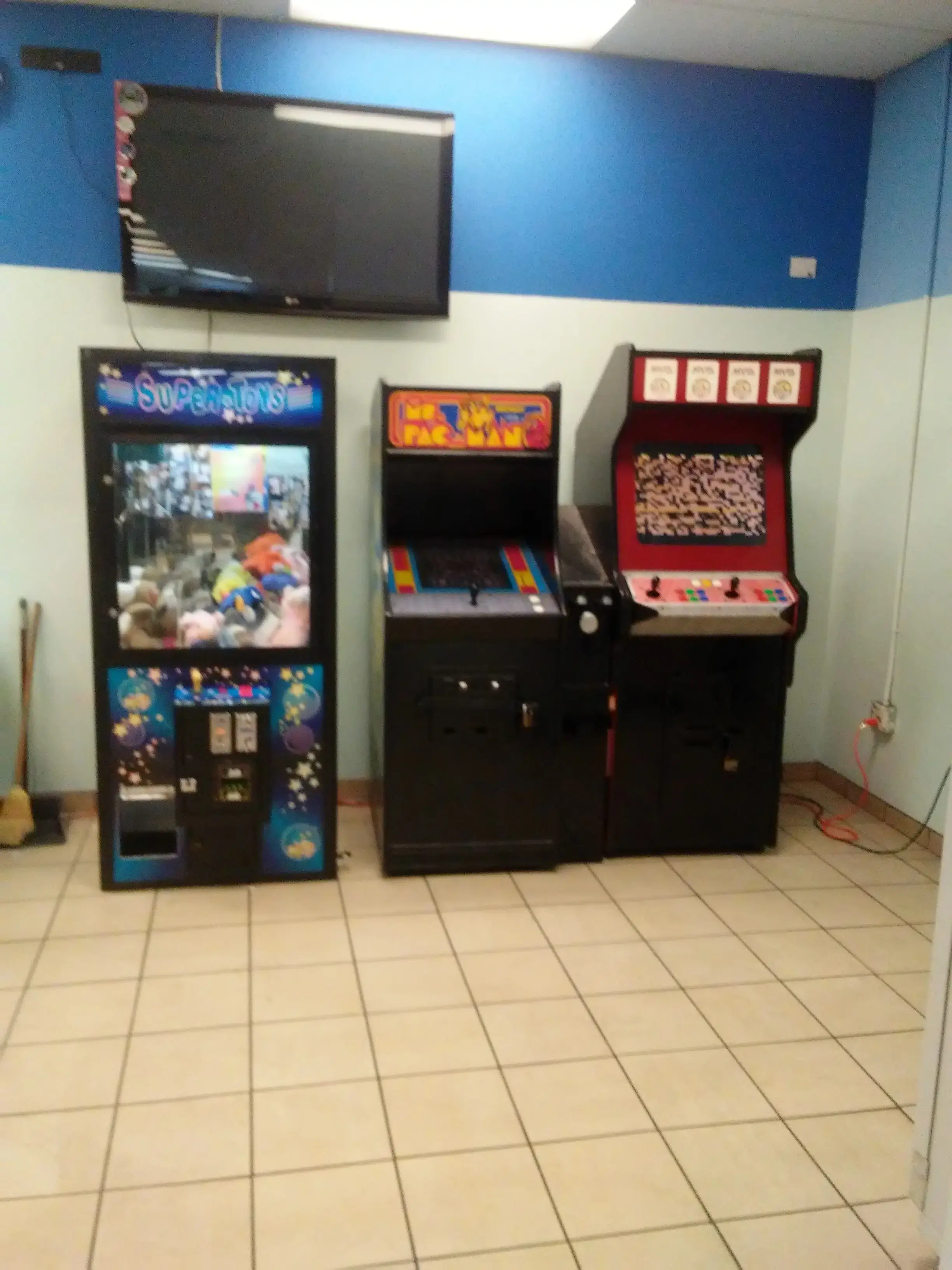Arrow Coin Laundry/ Lavanderia thumbnail 9