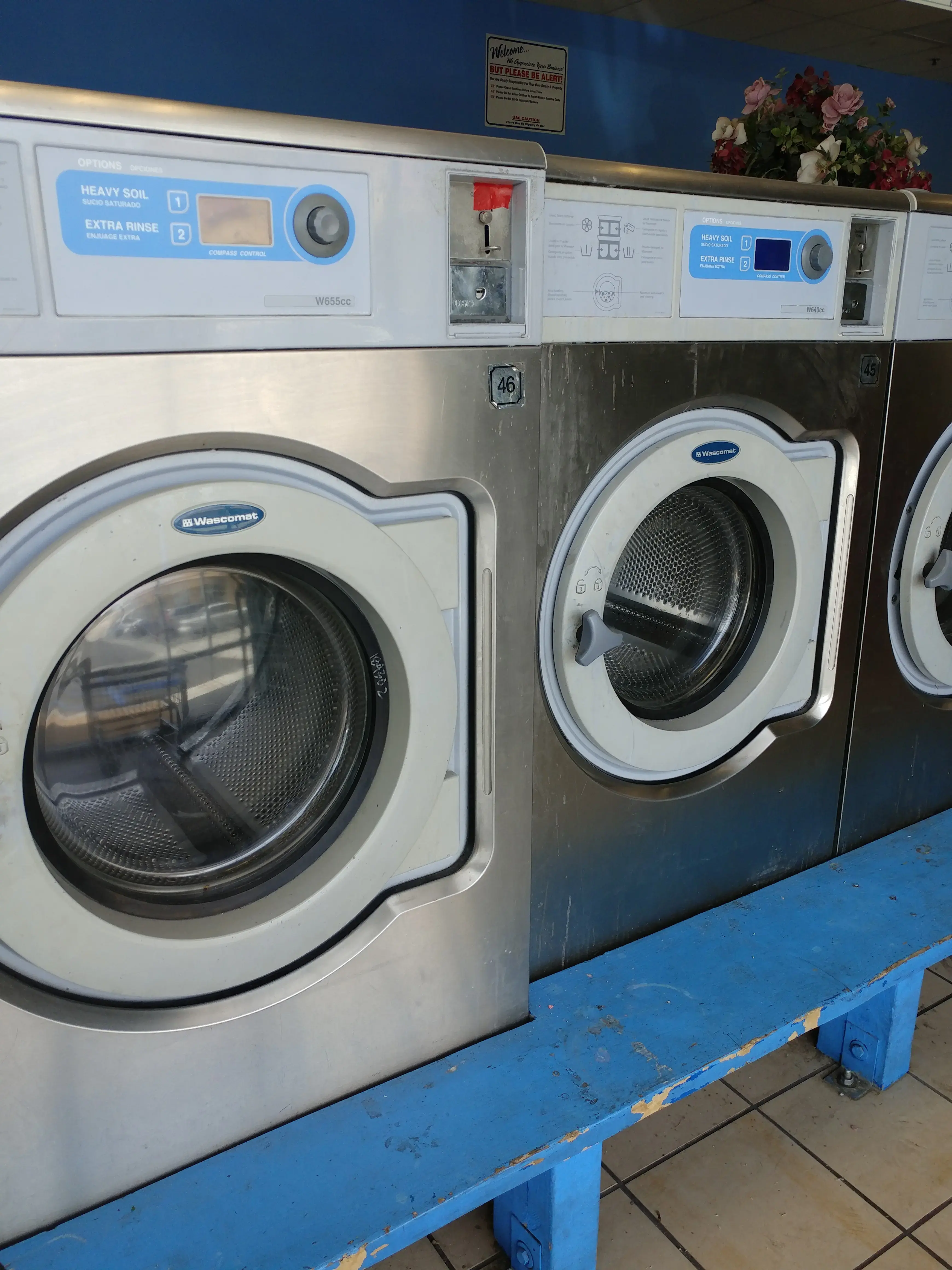 Arrow Coin Laundry/ Lavanderia - Image 15