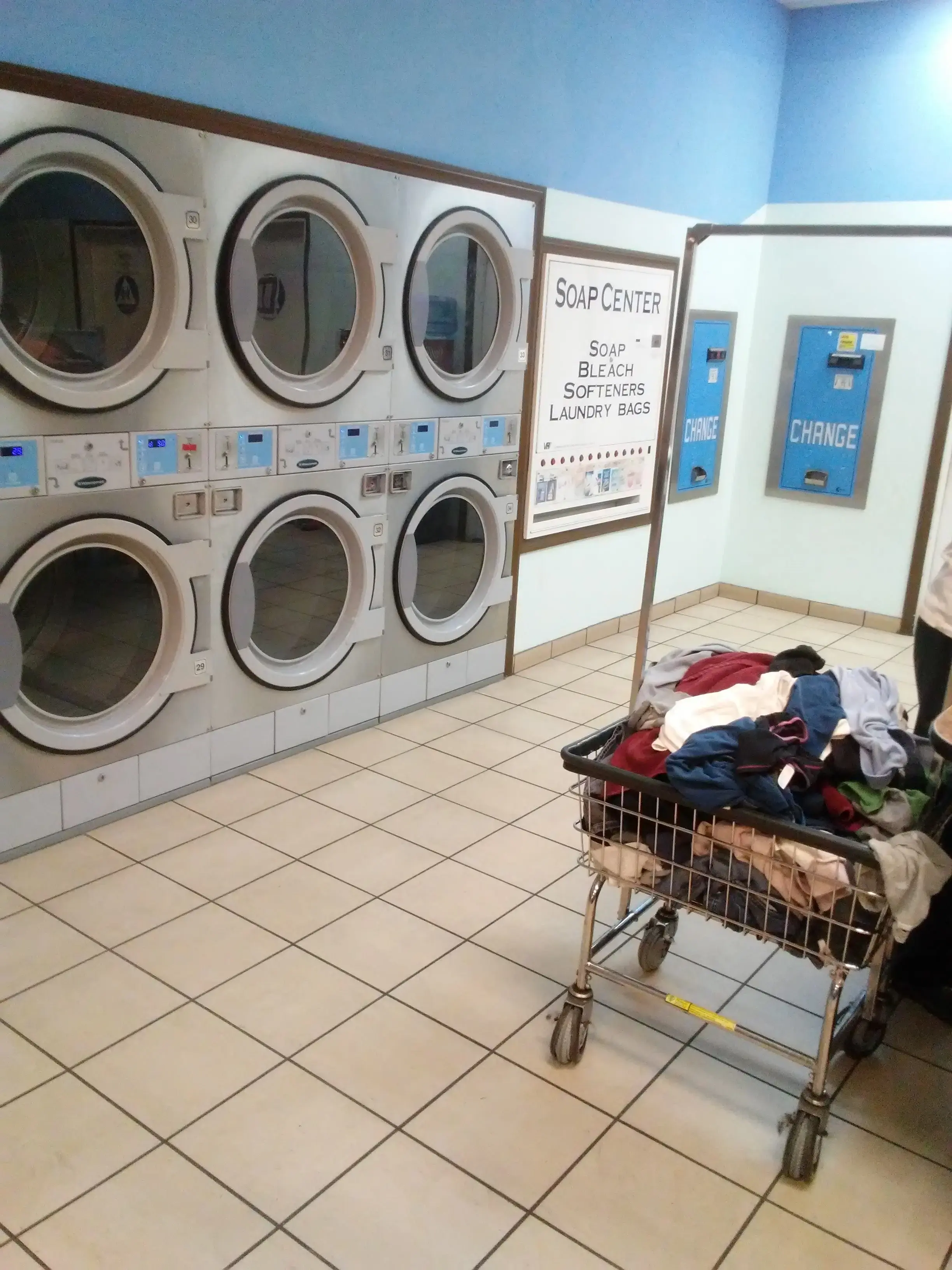 Arrow Coin Laundry/ Lavanderia thumbnail 20