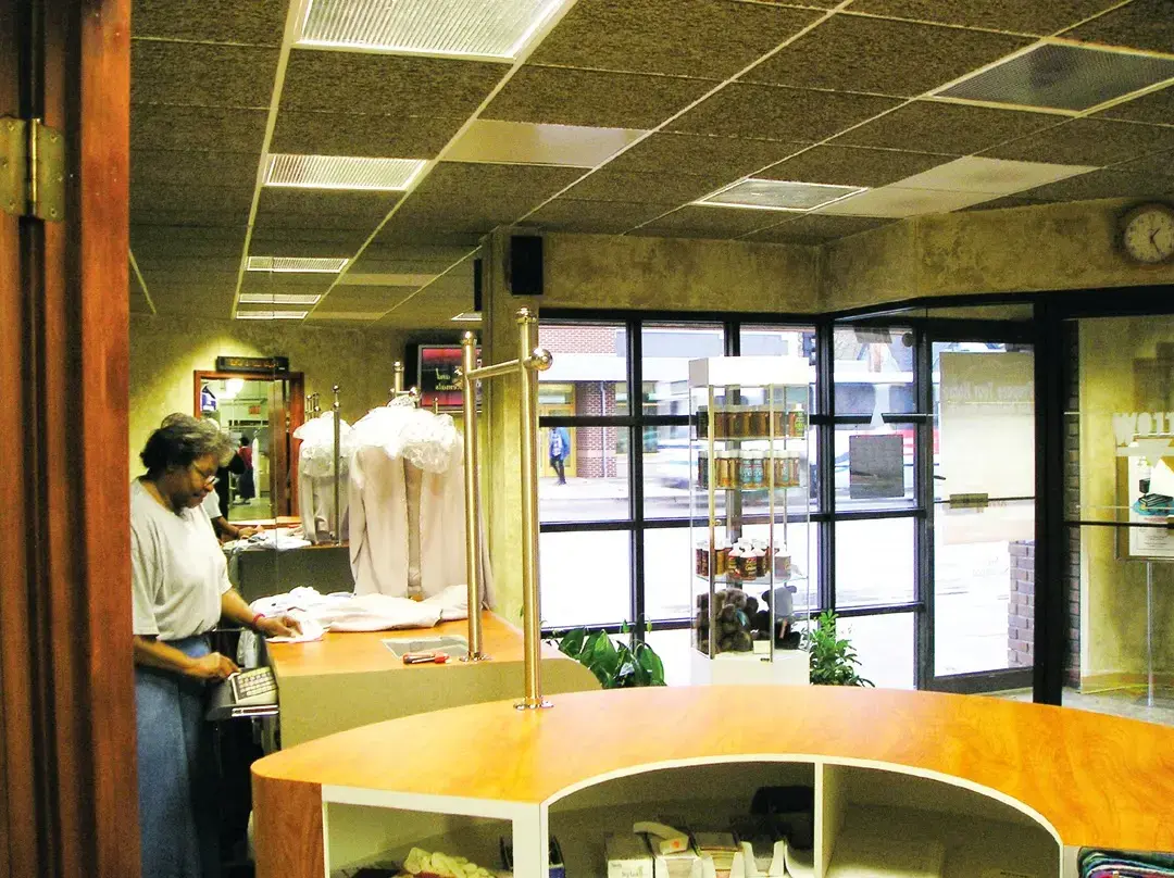 Arrow Fabricare Services - Image 5