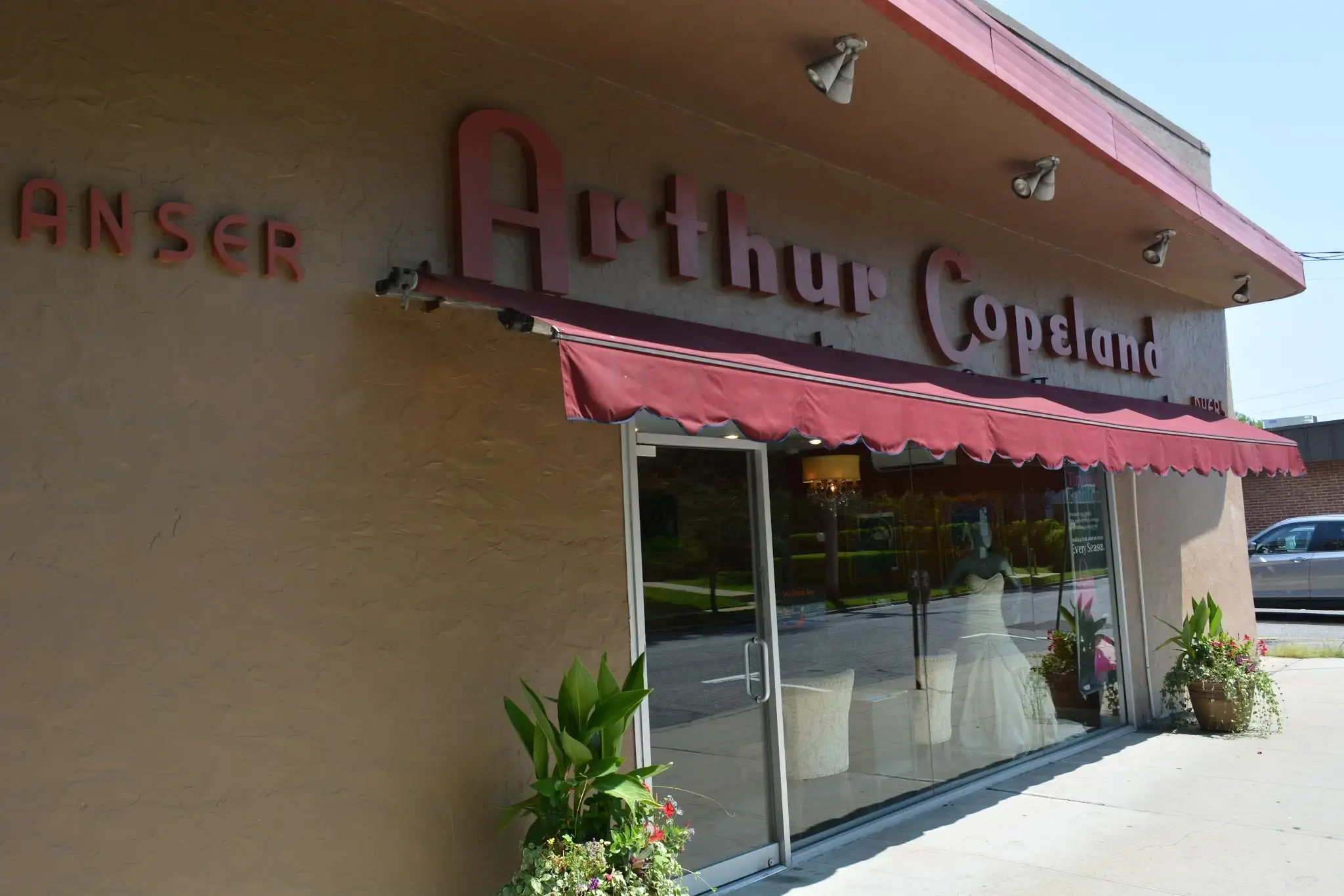 Arthur Copeland Cleansers | Long Island Dry Cleaners location