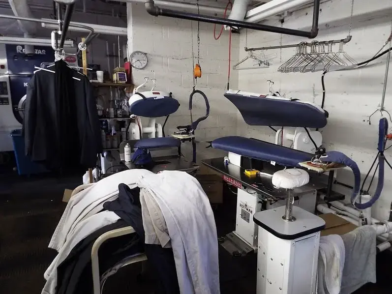 Arthur's Executive Cleaners thumbnail 4