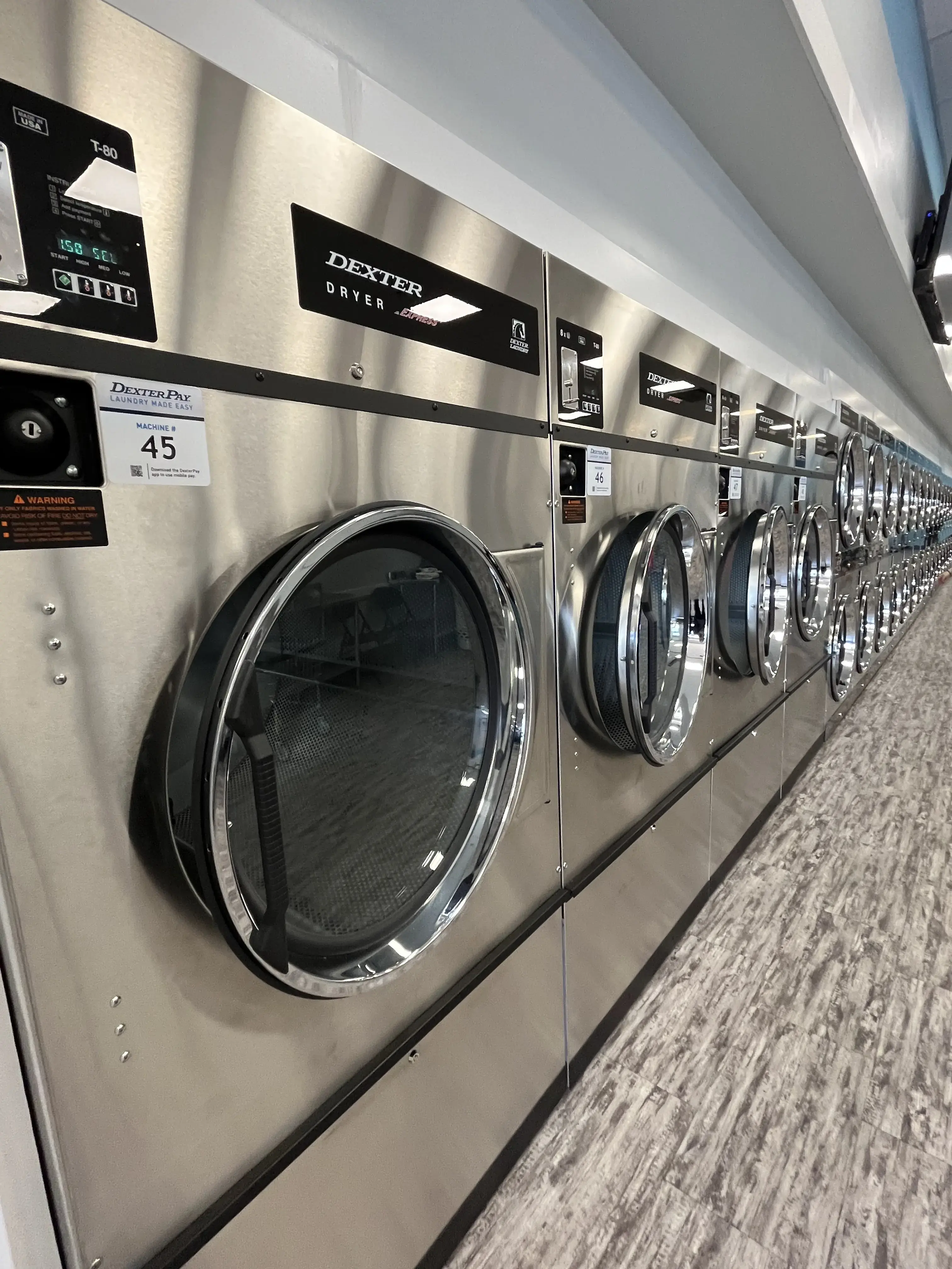 Arvada Coin Laundry and Wash Dry Fold Drop Off Service - Image 11