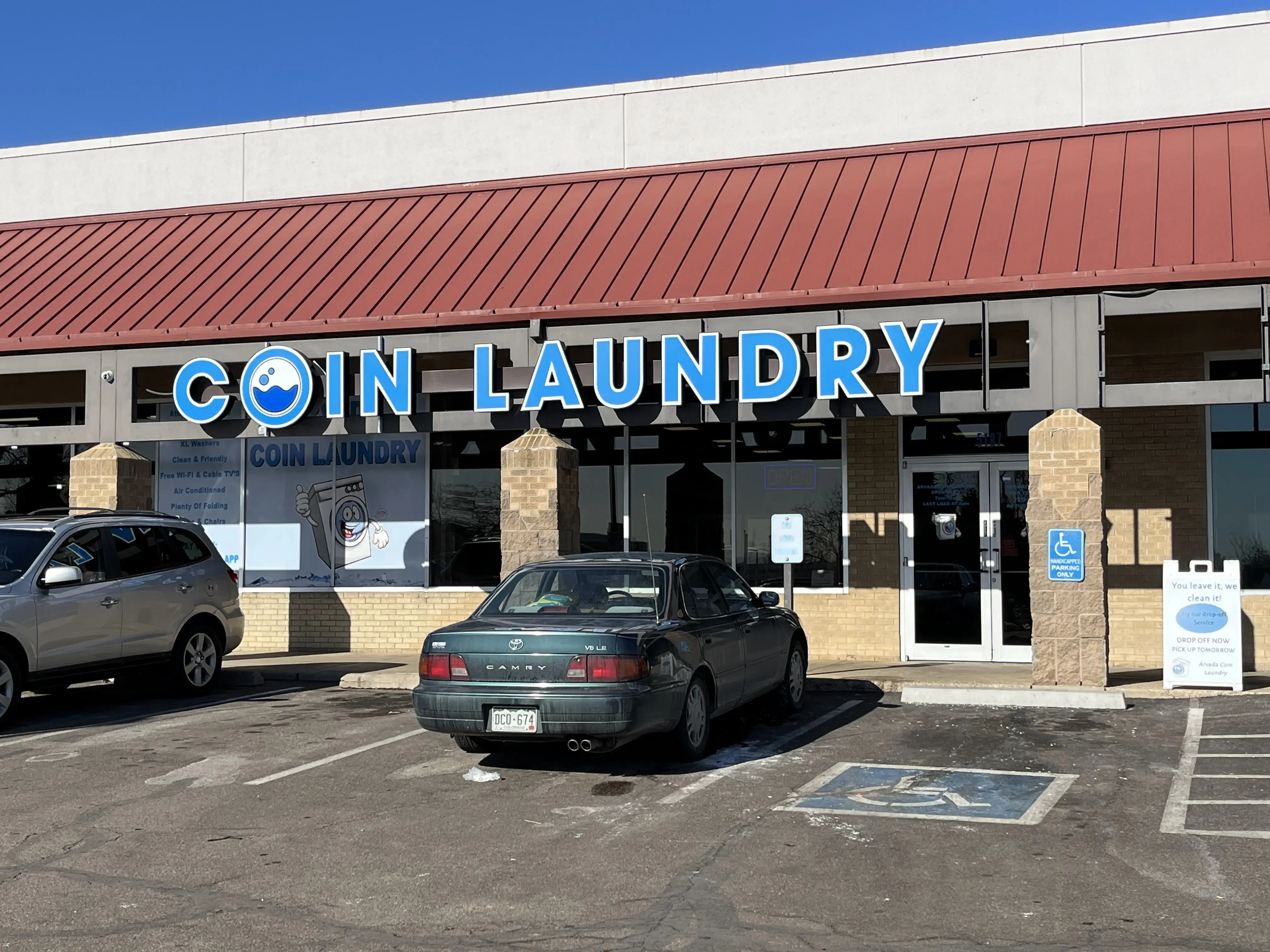 Arvada Coin Laundry and Wash Dry Fold Drop Off Service - Image 2