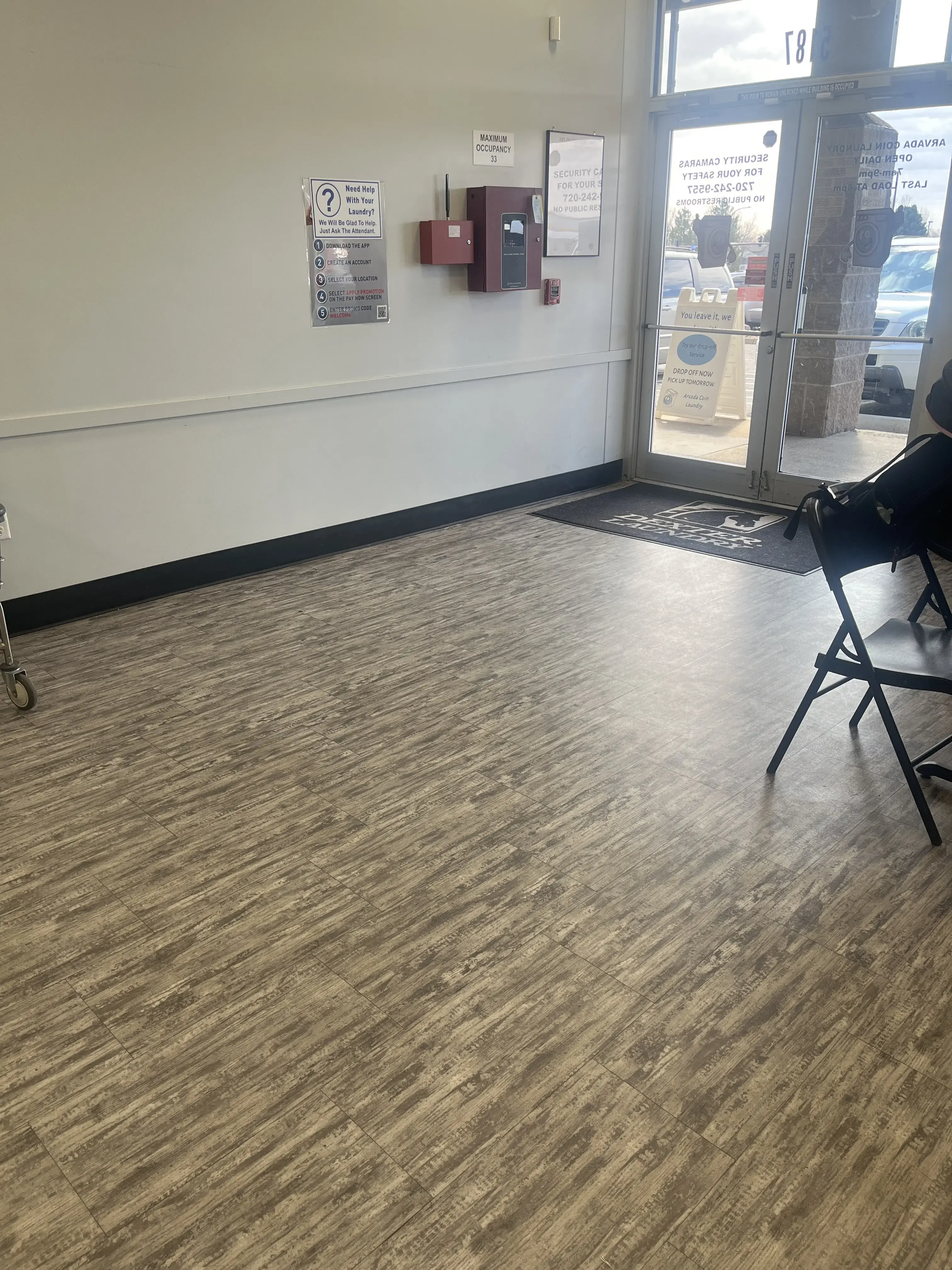 Arvada Coin Laundry and Wash Dry Fold Drop Off Service - Image 16
