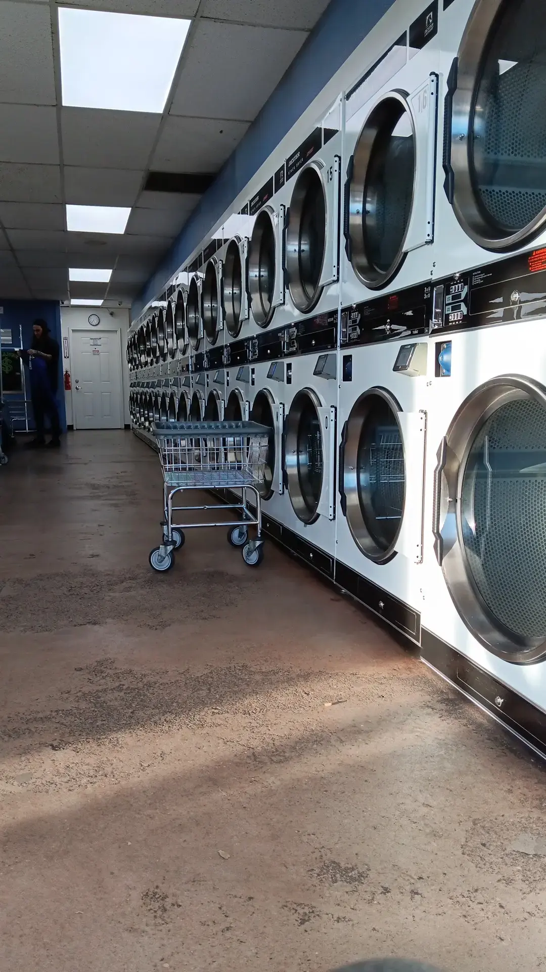 Arvada Laundry thumbnail 19