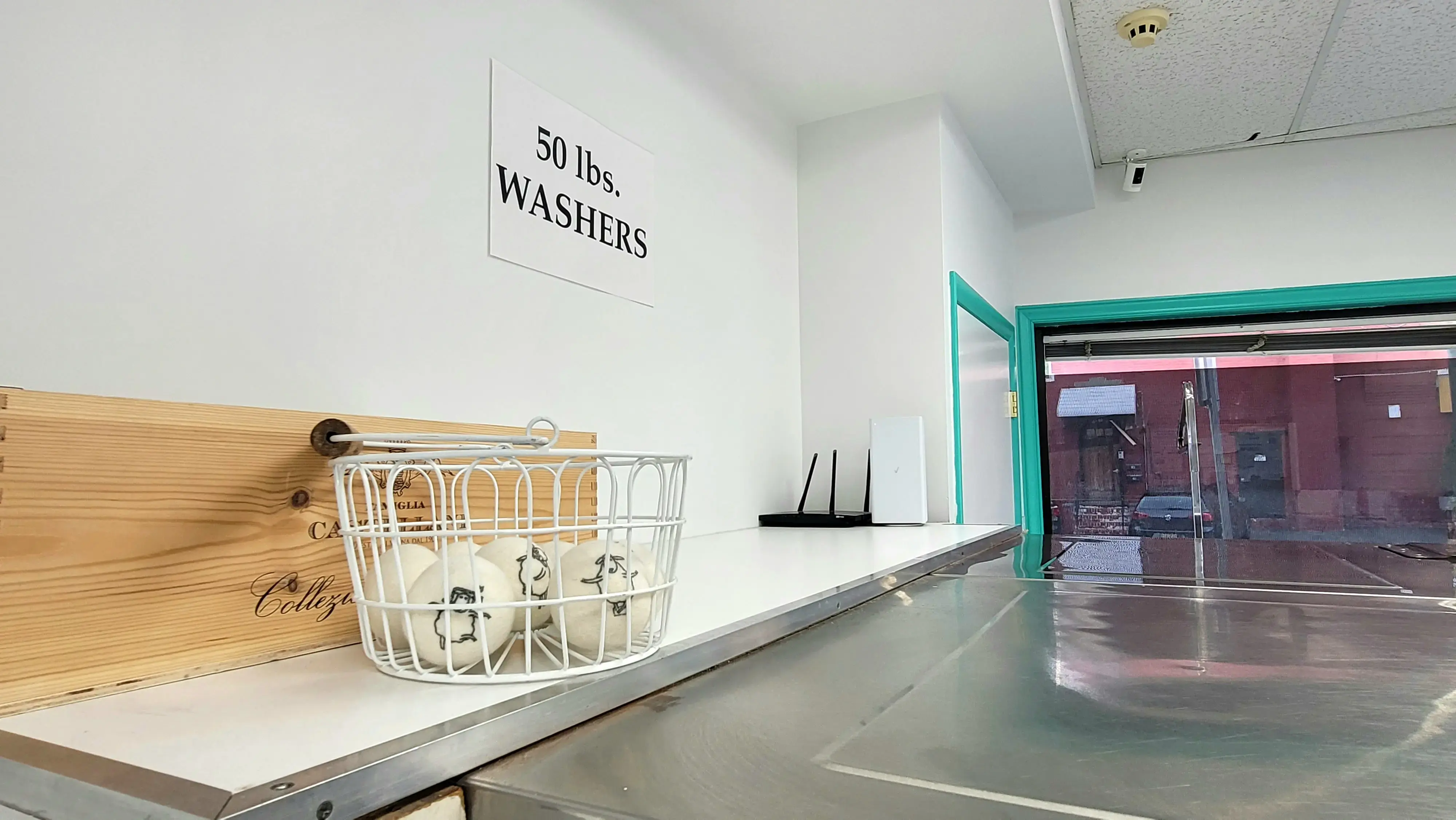 Ashwood Laundromat - Image 5