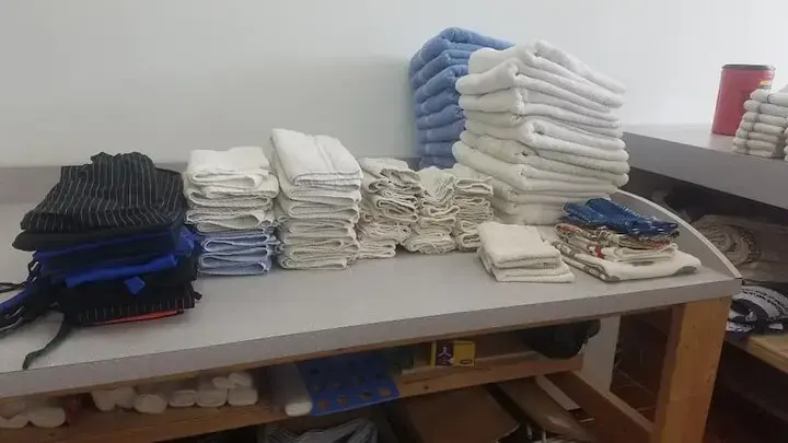 At Your Service Coin Laundry - Airway thumbnail 6