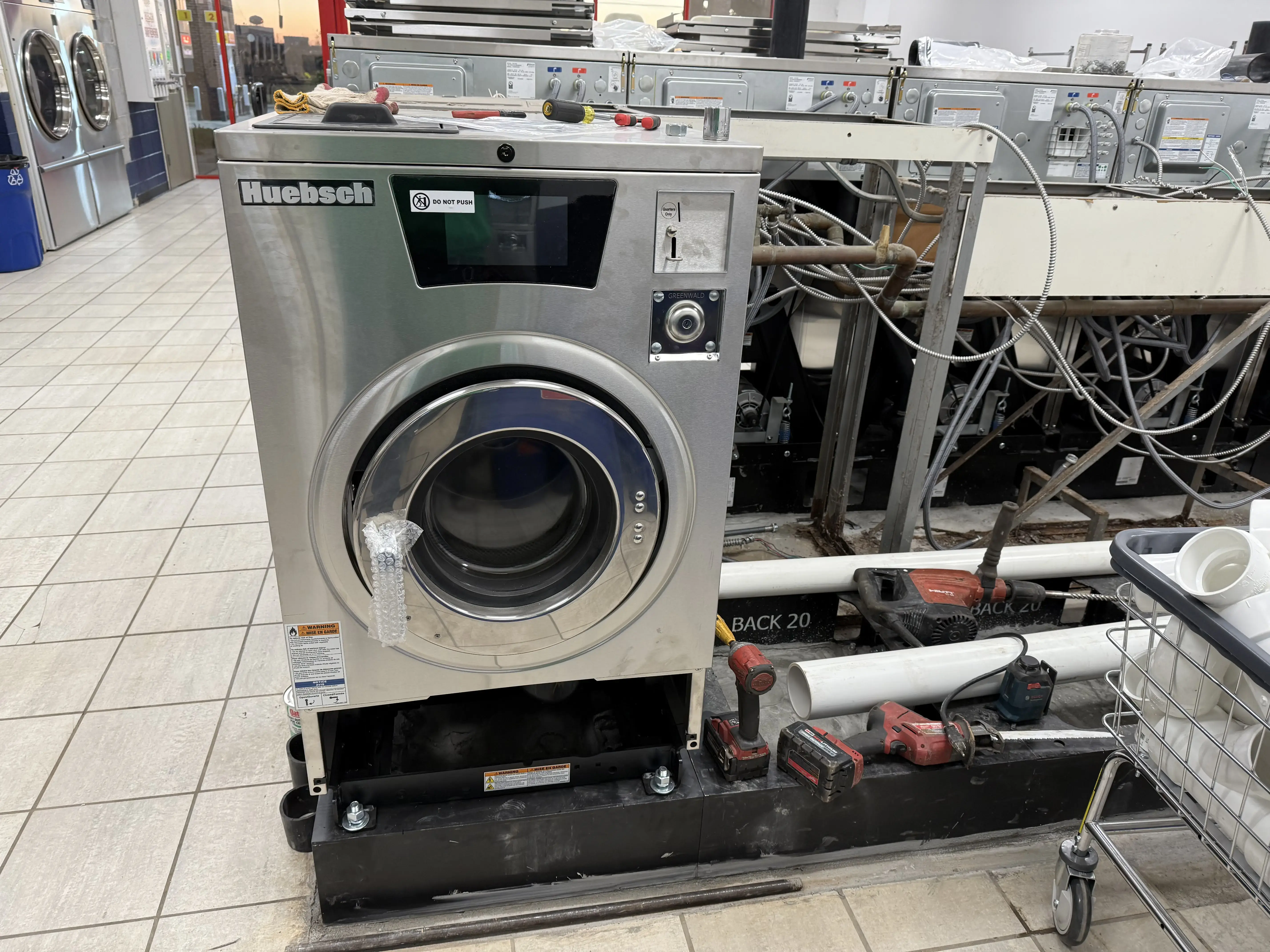 Atlanta Rd Coin Laundry - Image 9