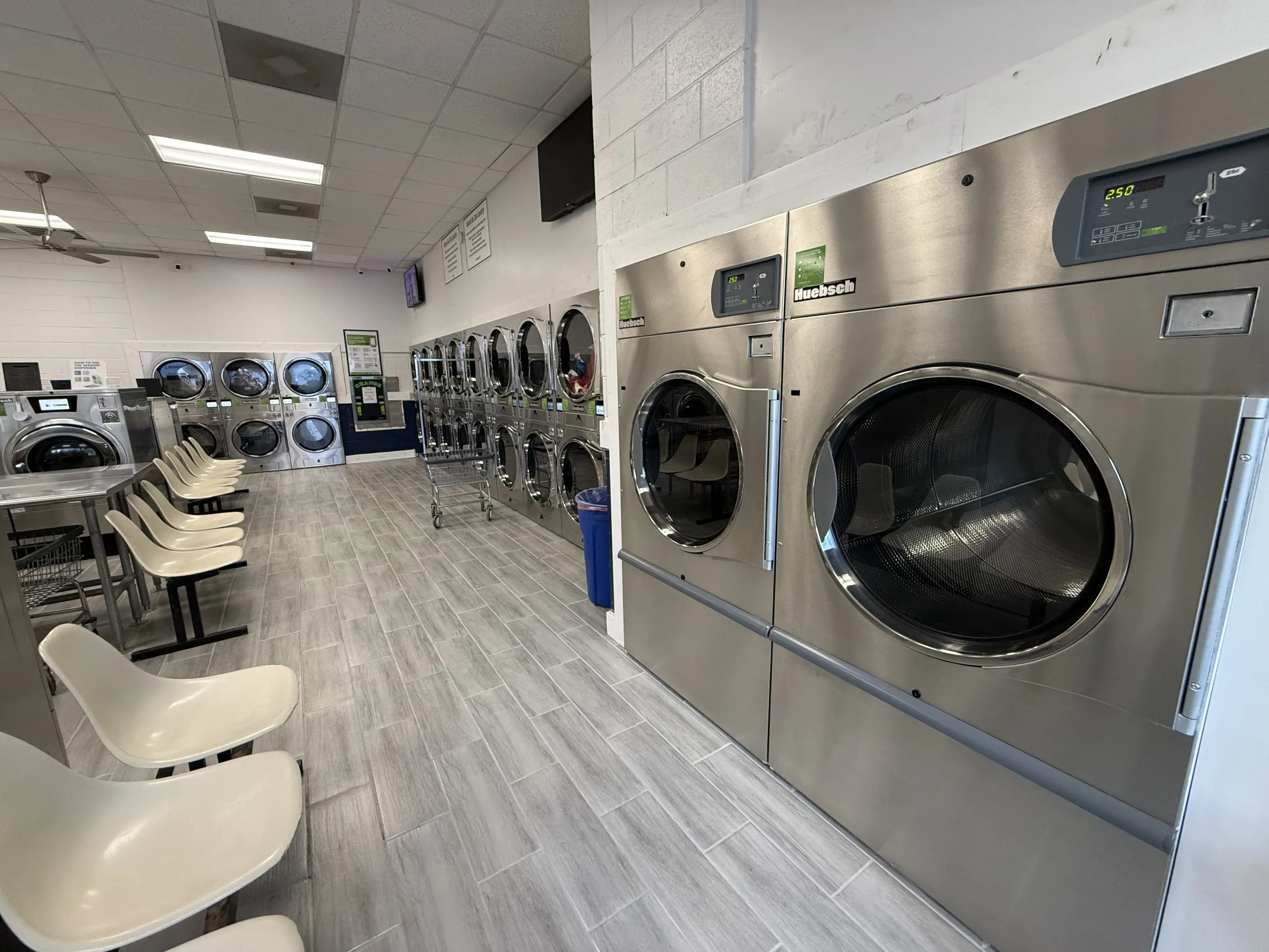 Atlanta Rd Coin Laundry thumbnail 2