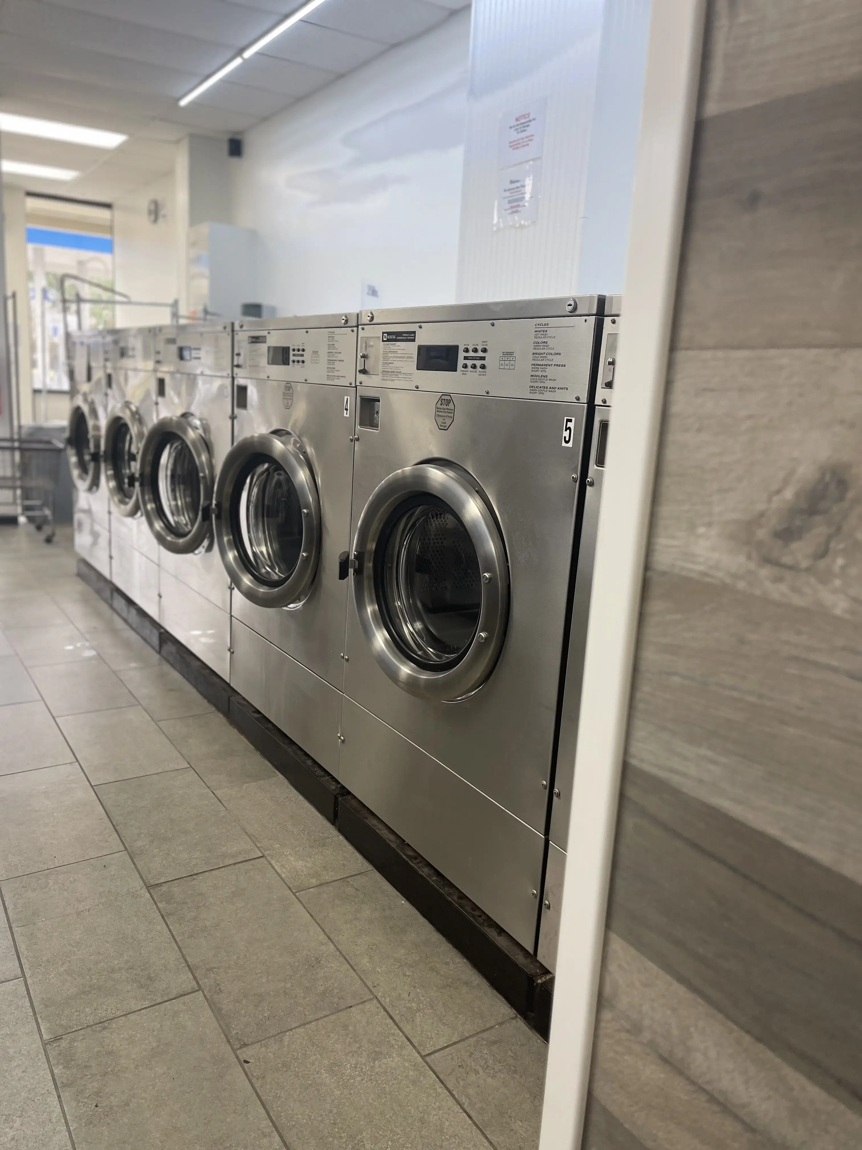 Atlanta's Best Laundry thumbnail 10