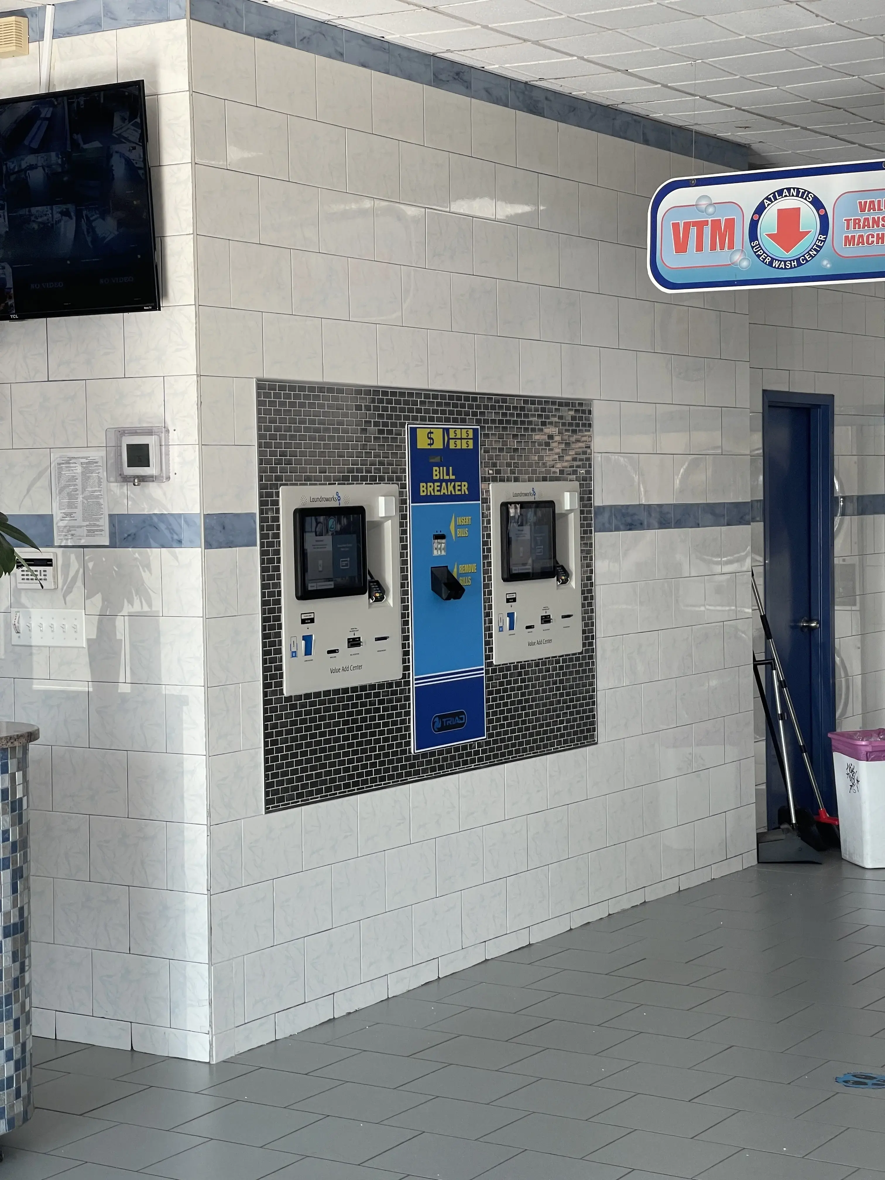 Atlantis Super Wash Laundromat thumbnail 9