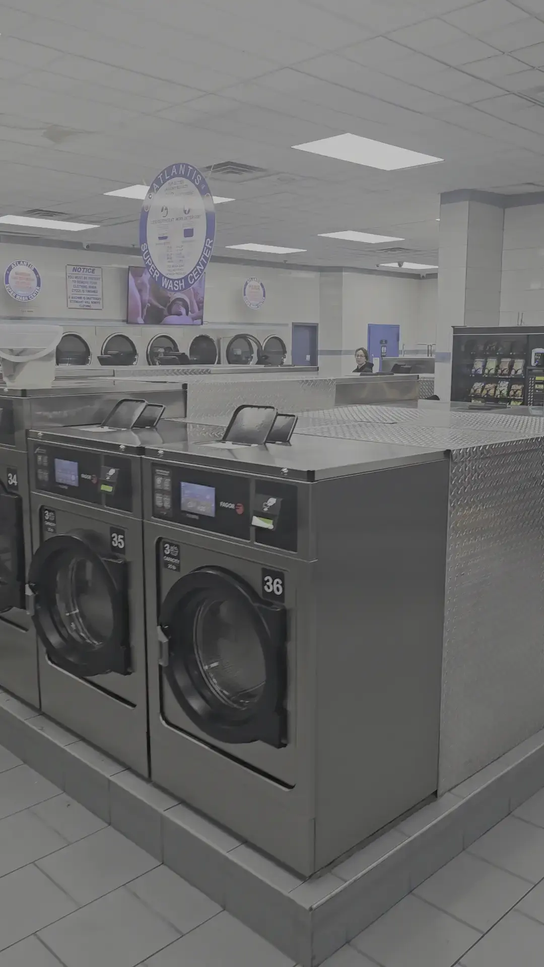 Atlantis Super Wash Laundromat - Image 14