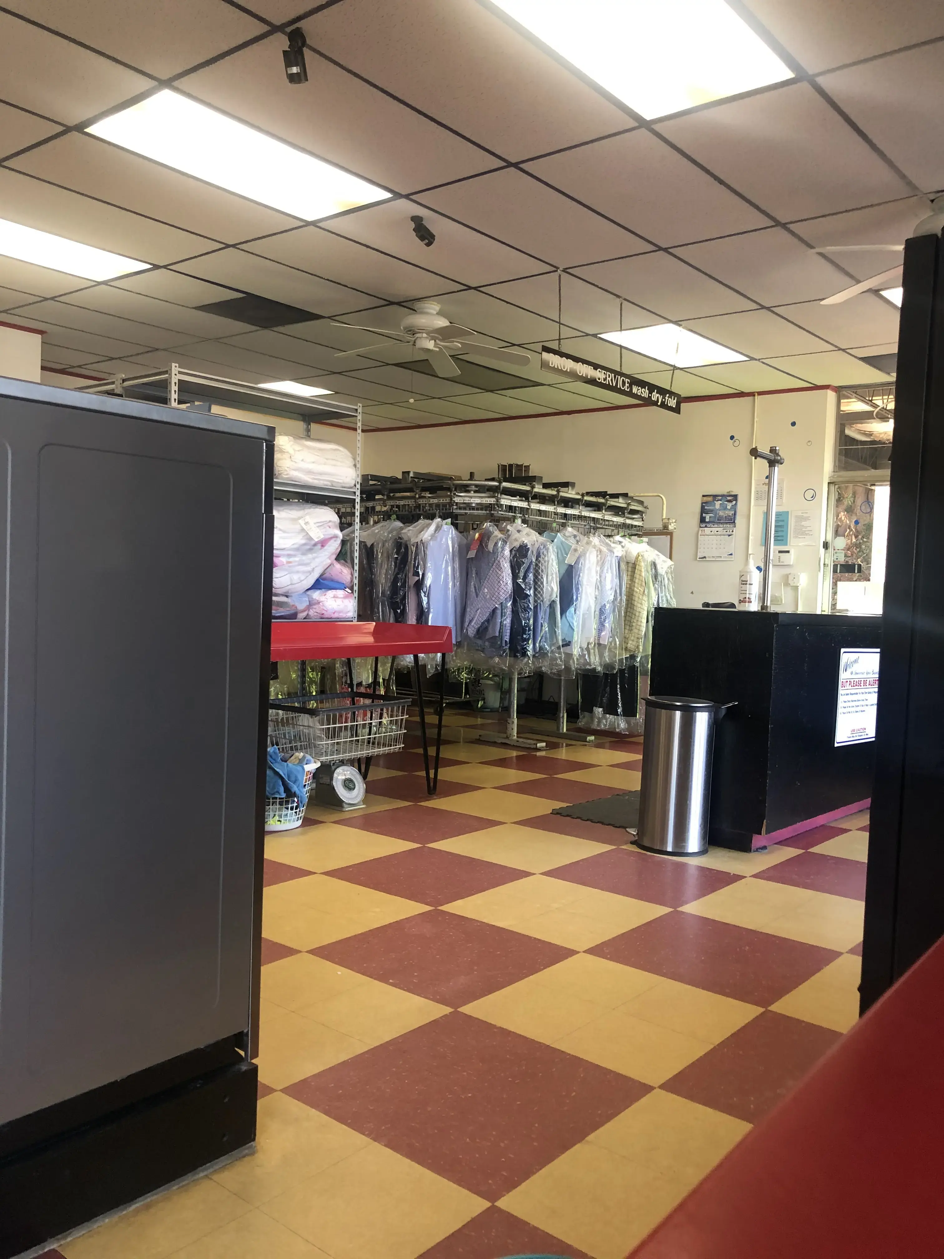 Atomic Laundry & Dry Cleaning thumbnail 7
