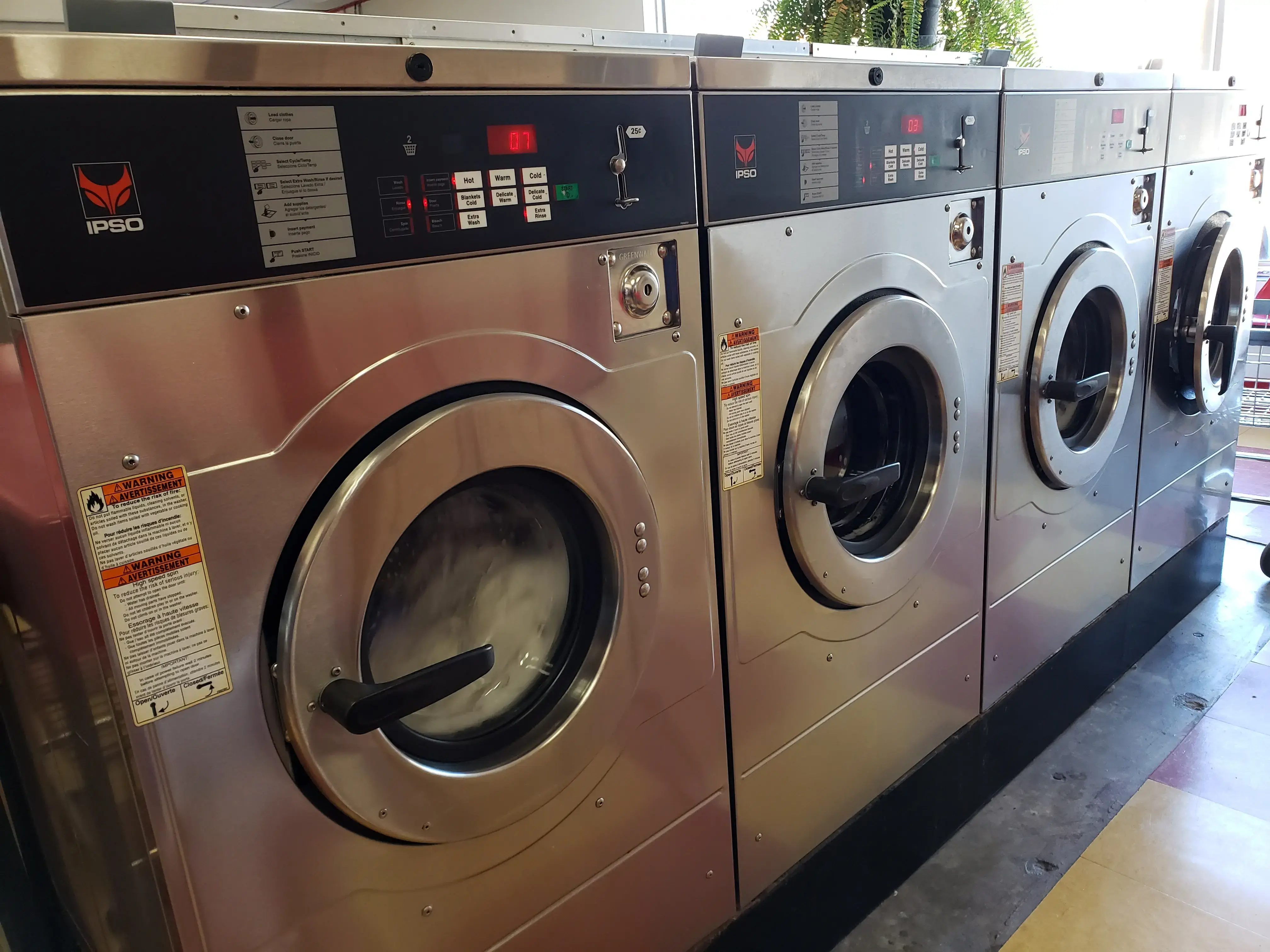 Atomic Laundry & Dry Cleaning - Image 2