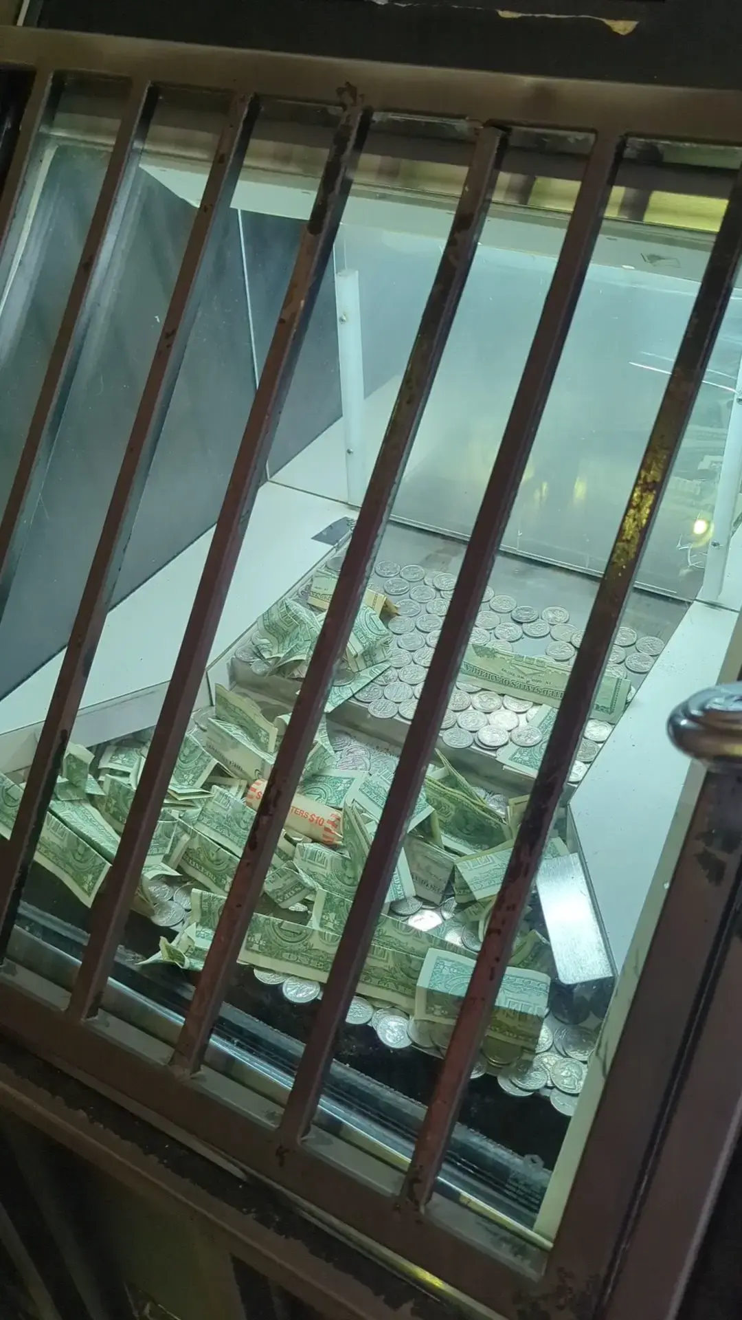 ATX Laundry thumbnail 9