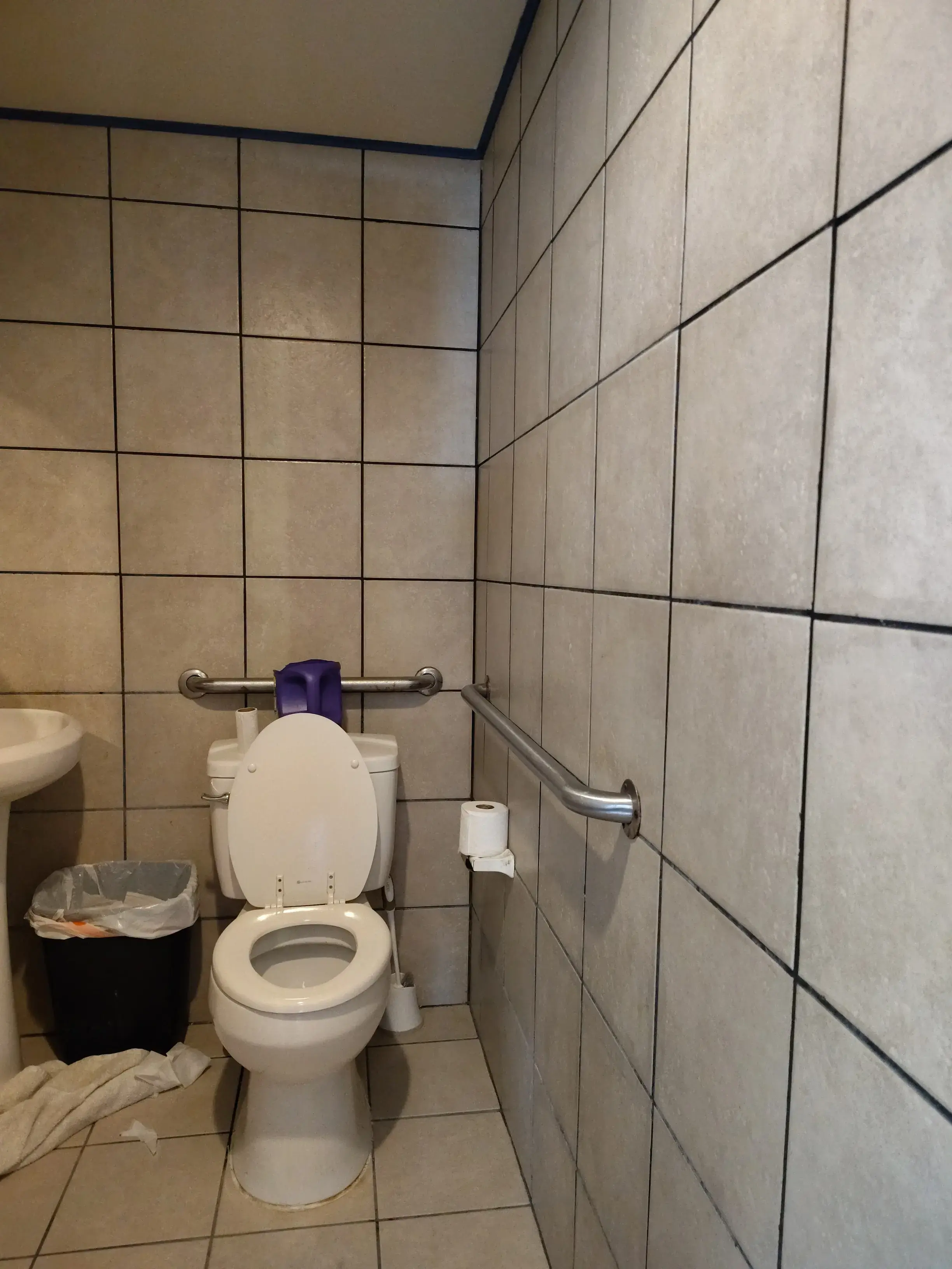 ATX Laundry - Image 12