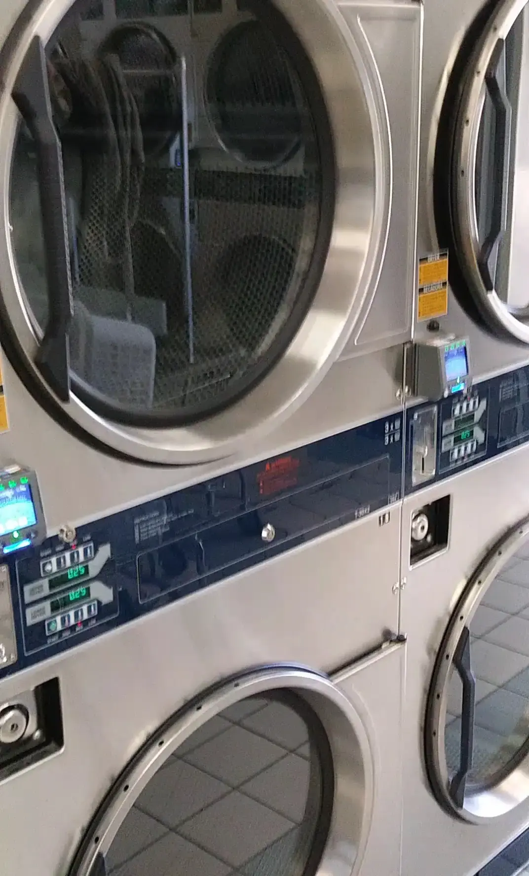 Auburn Thrifty Wash & Dry Clean - Image 9