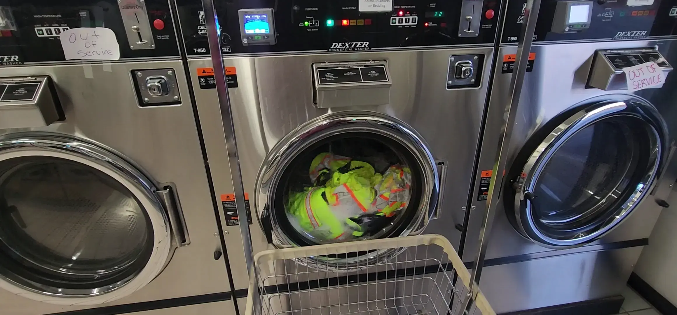 Auburn Thrifty Wash & Dry Clean - Image 17