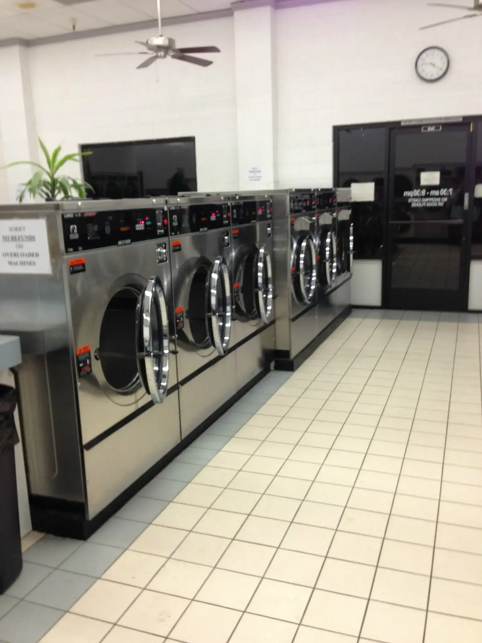 Auburn Thrifty Wash & Dry Clean thumbnail 19