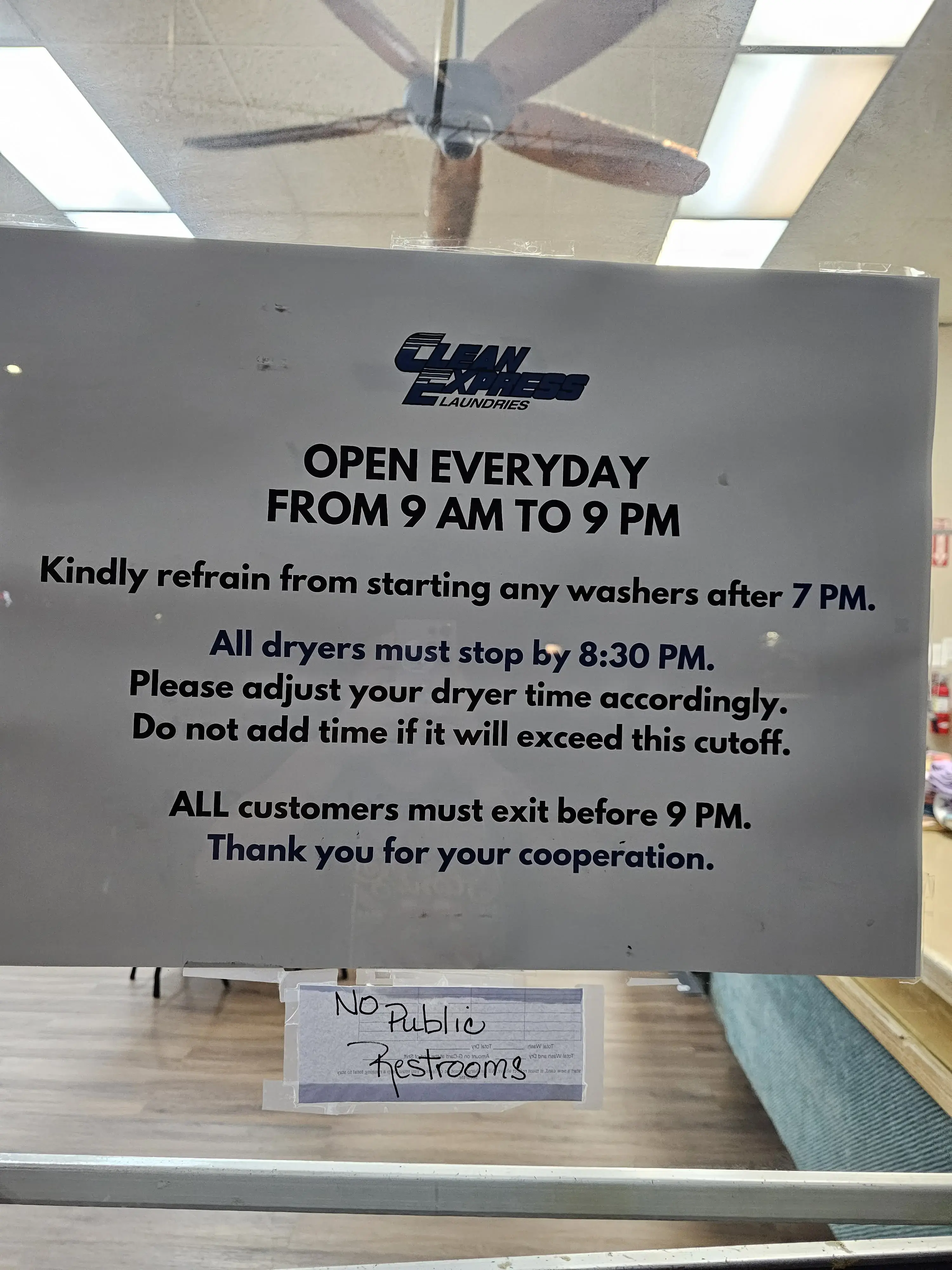 Aurora Clean Express Laundromat thumbnail 12