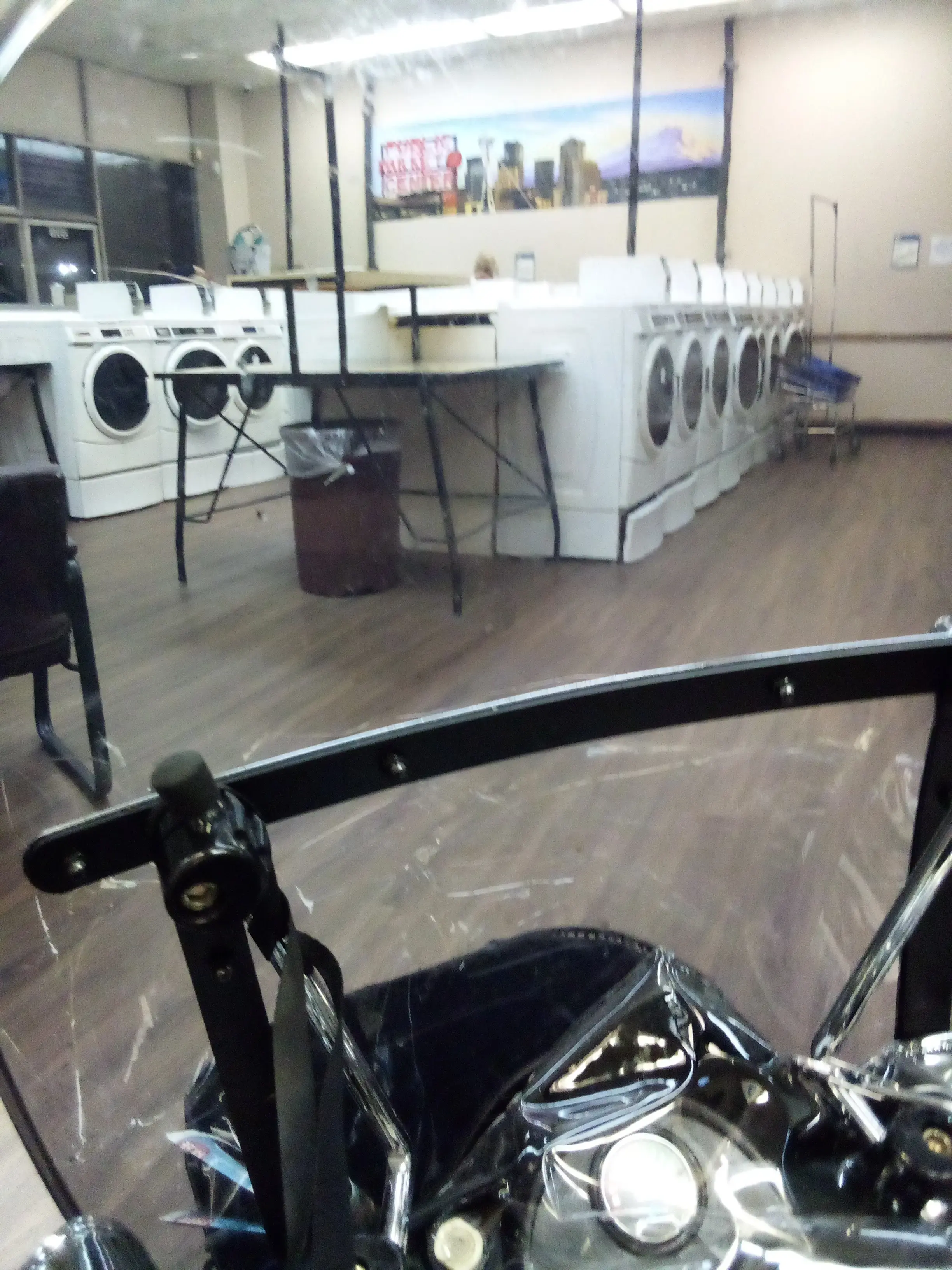 Aurora Clean Express Laundromat thumbnail 5