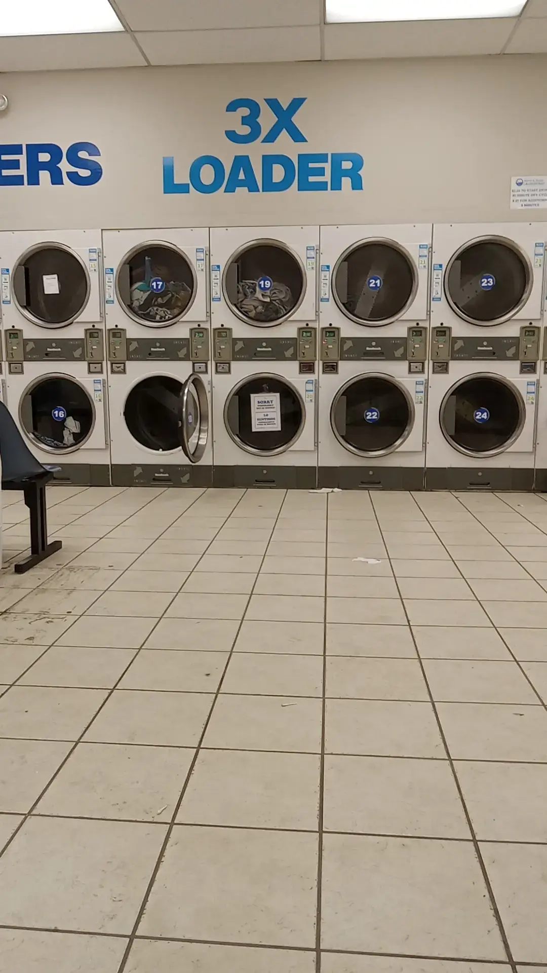 Aurora Road Laundromat thumbnail 12