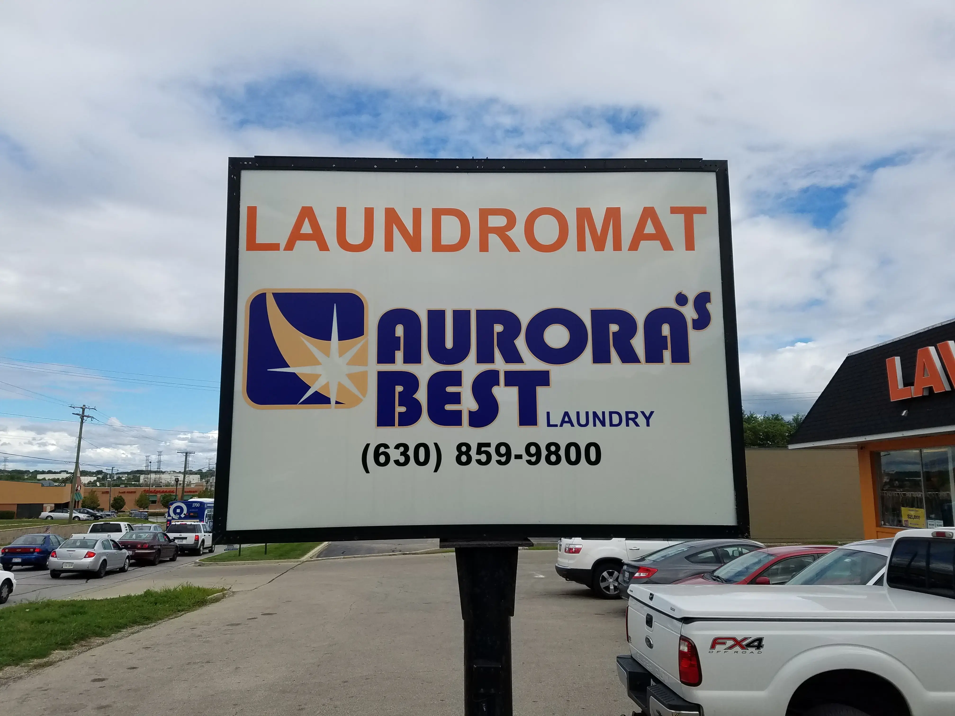 Aurora's Best Laundry thumbnail 4