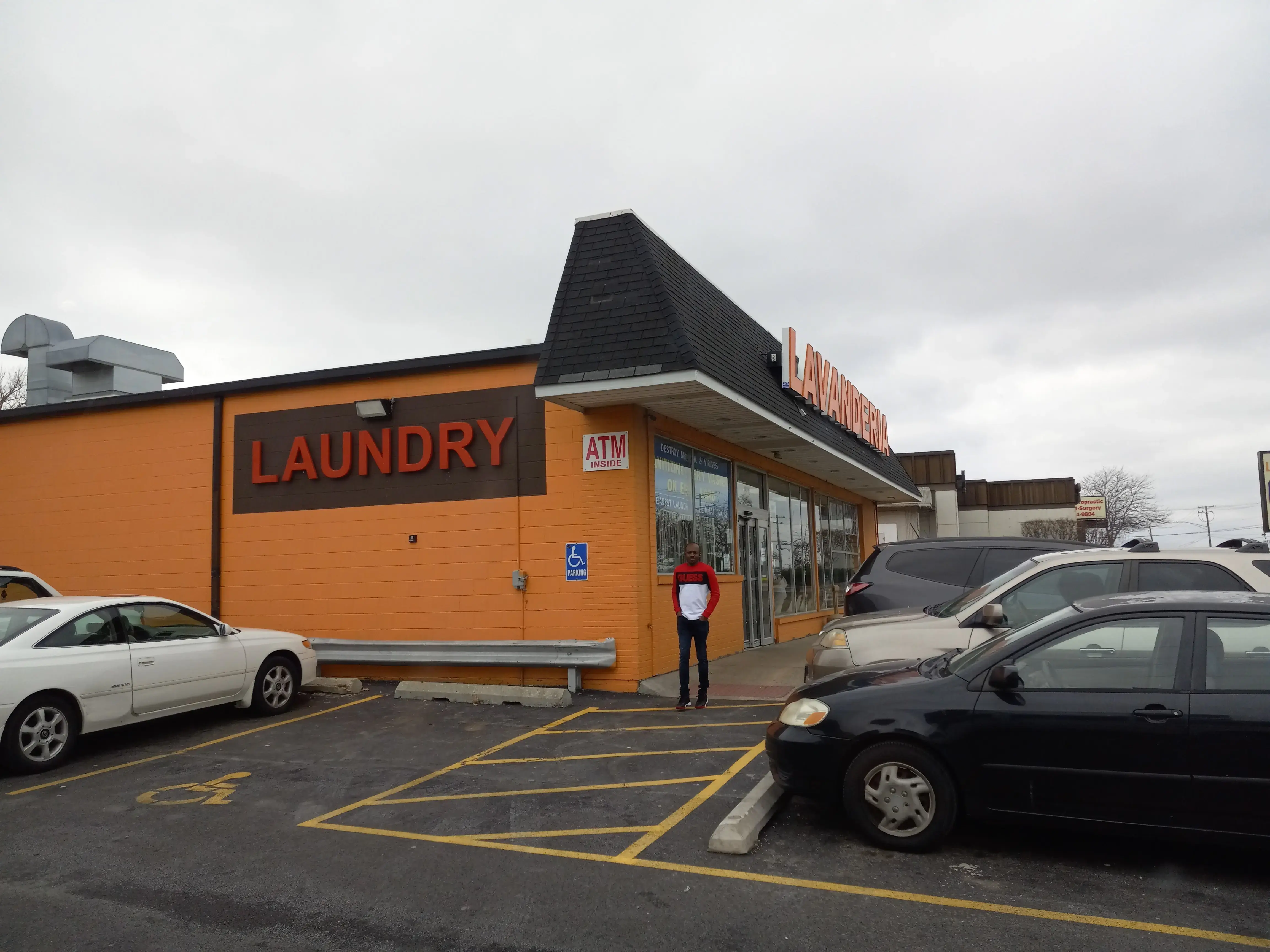 Aurora's Best Laundry - Image 5