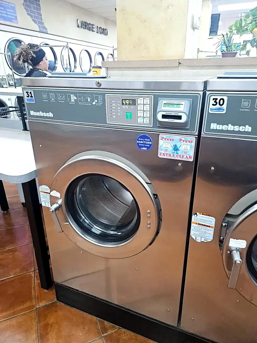 Aurora's Best Laundry thumbnail 8