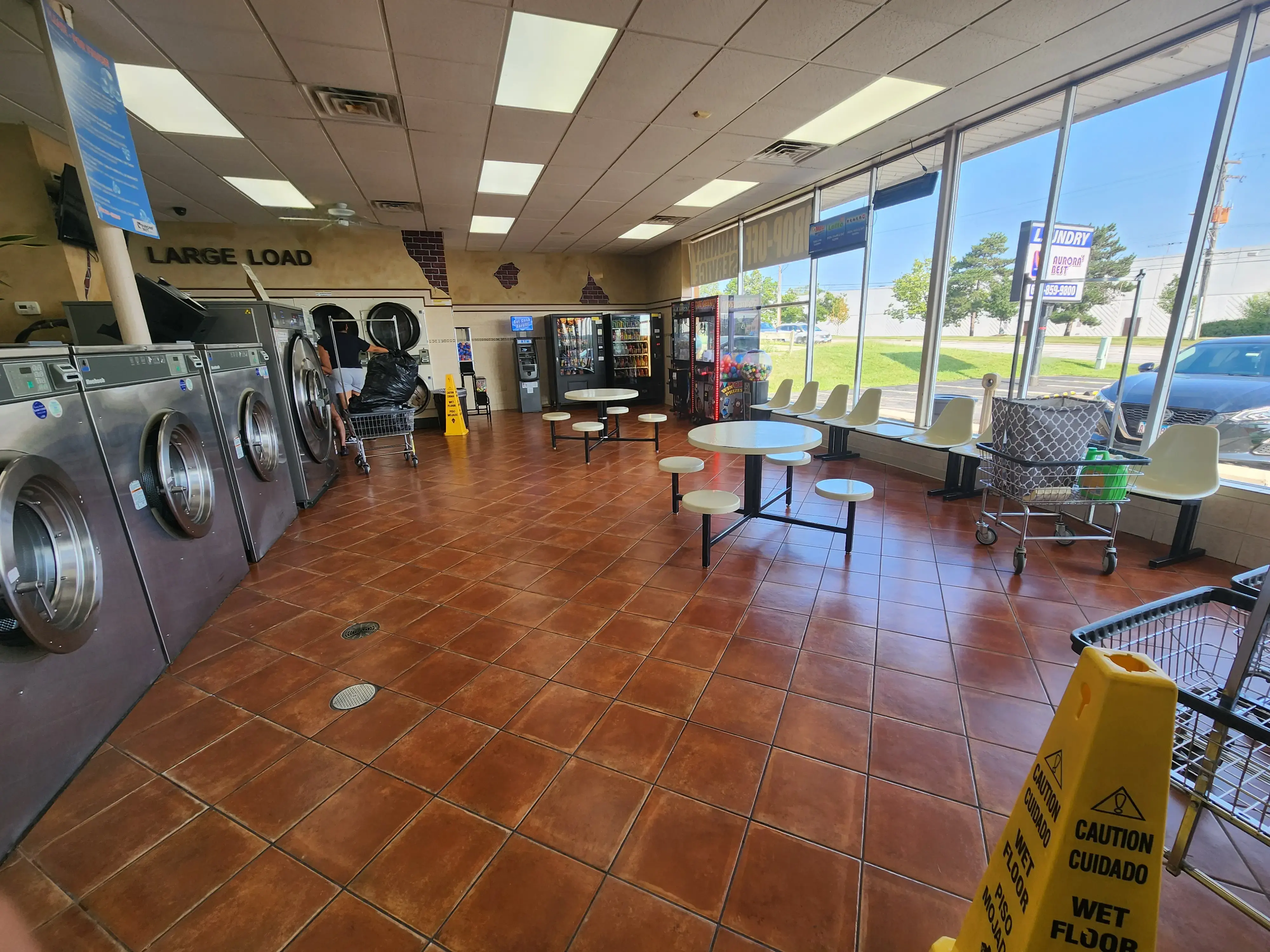 Aurora's Best Laundry location
