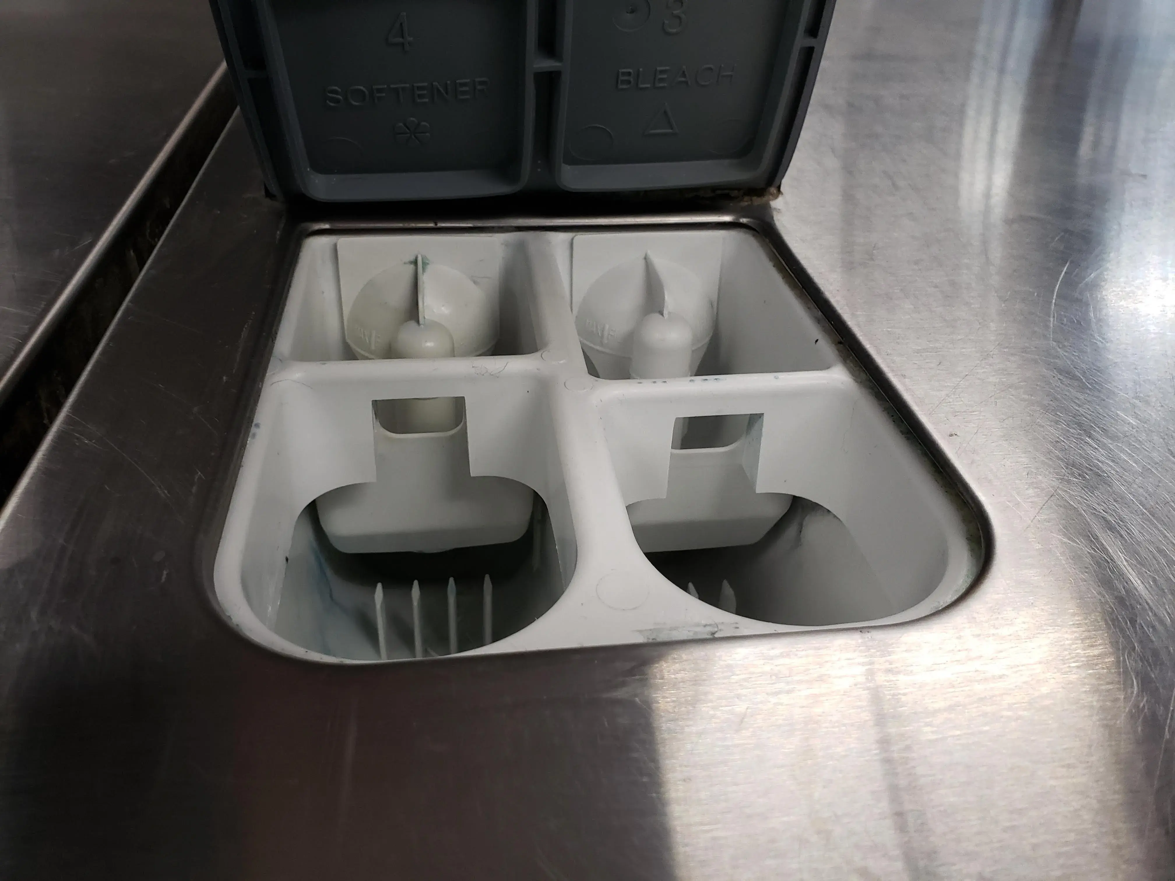 Austin Bluffs Laundry - Image 19