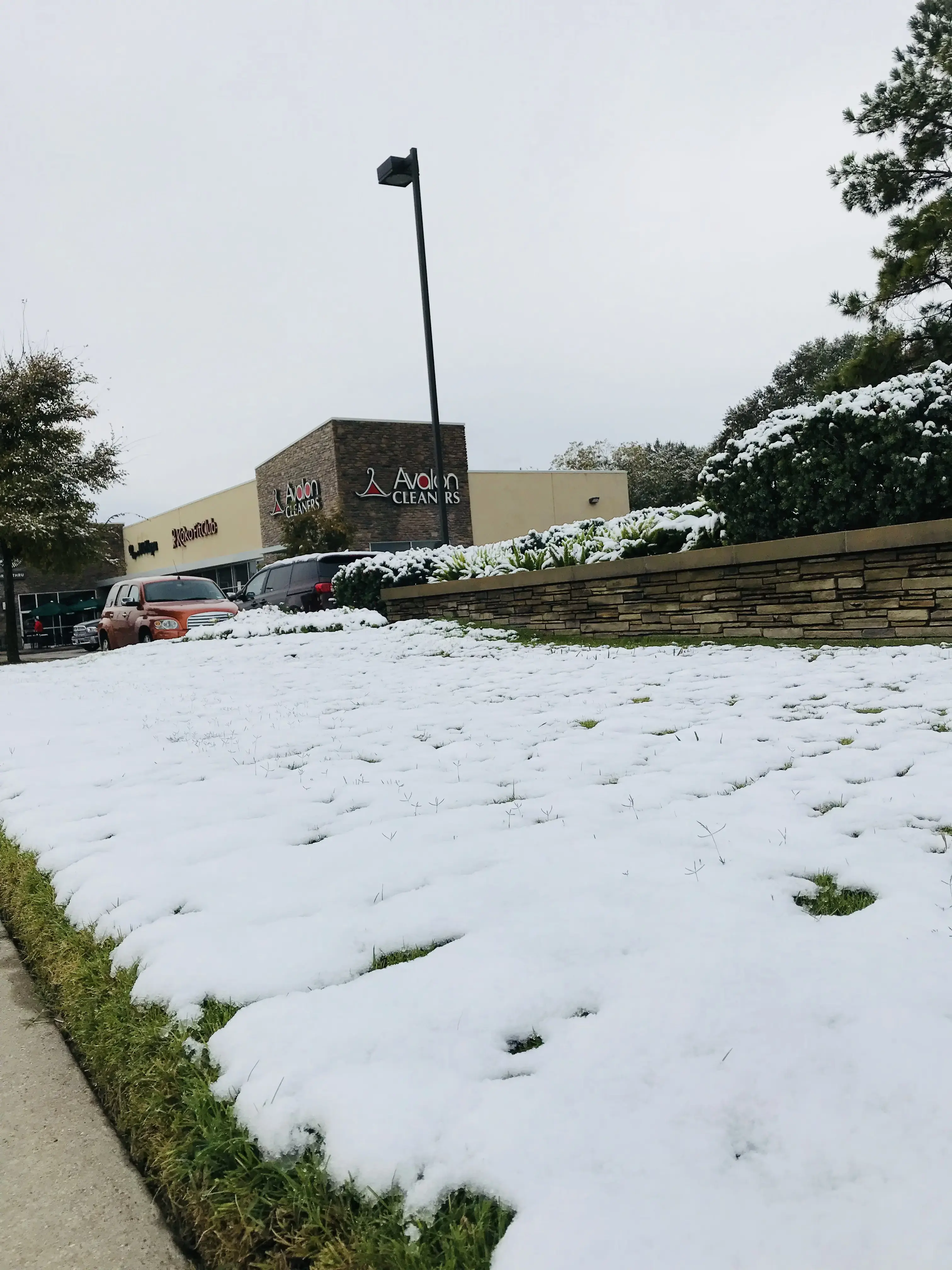 Avalon Dry Cleaners thumbnail 12