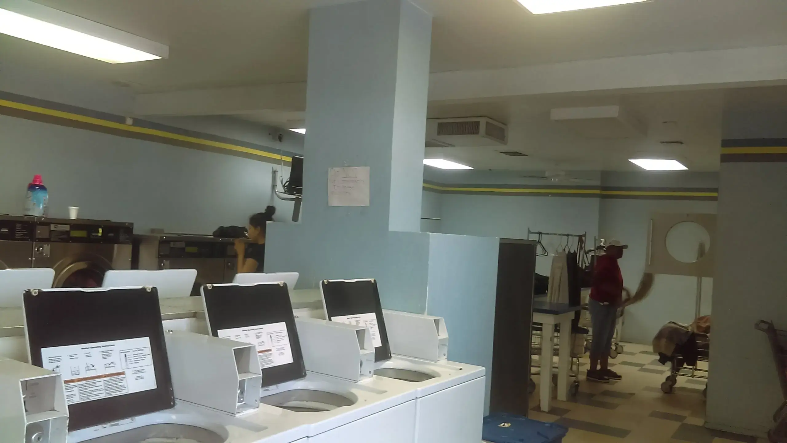 Avenue A Laundry - Image 17